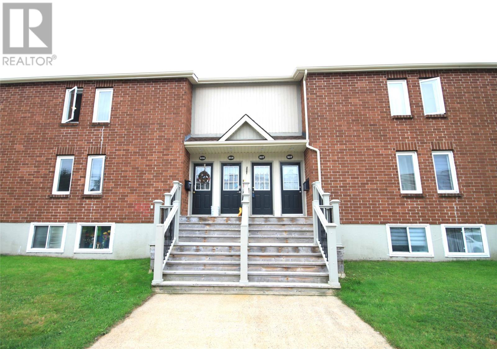 58 Pasadena Crescent Unit#307, photo 1 of 10