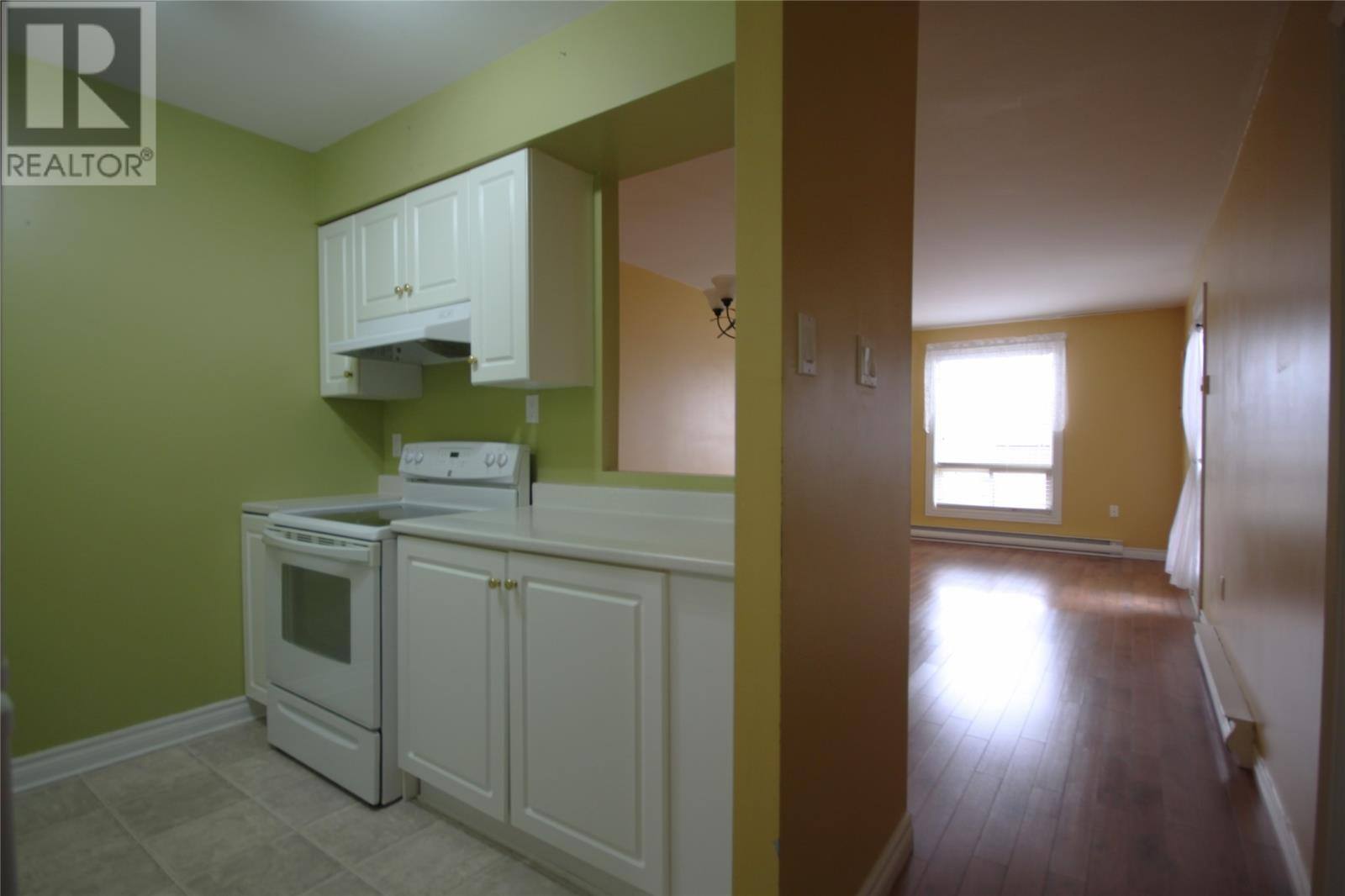 58 Pasadena Crescent Unit#307, photo 4 of 10