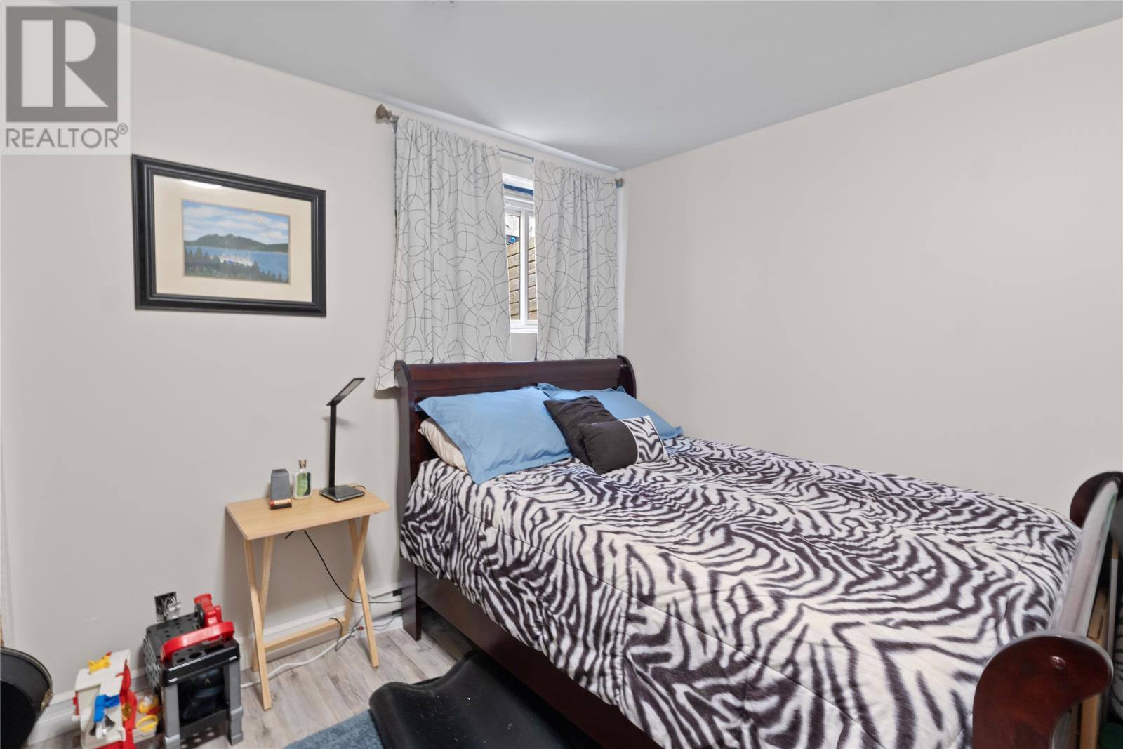 20 Tullamore Street, photo 30 of 41