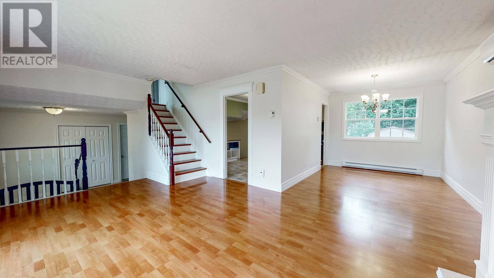 23 Cambridge Avenue, photo 10 of 46