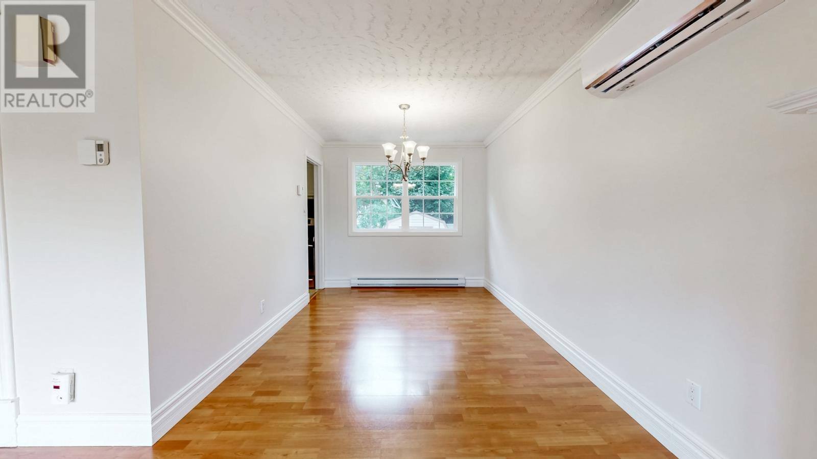 23 Cambridge Avenue, photo 13 of 46