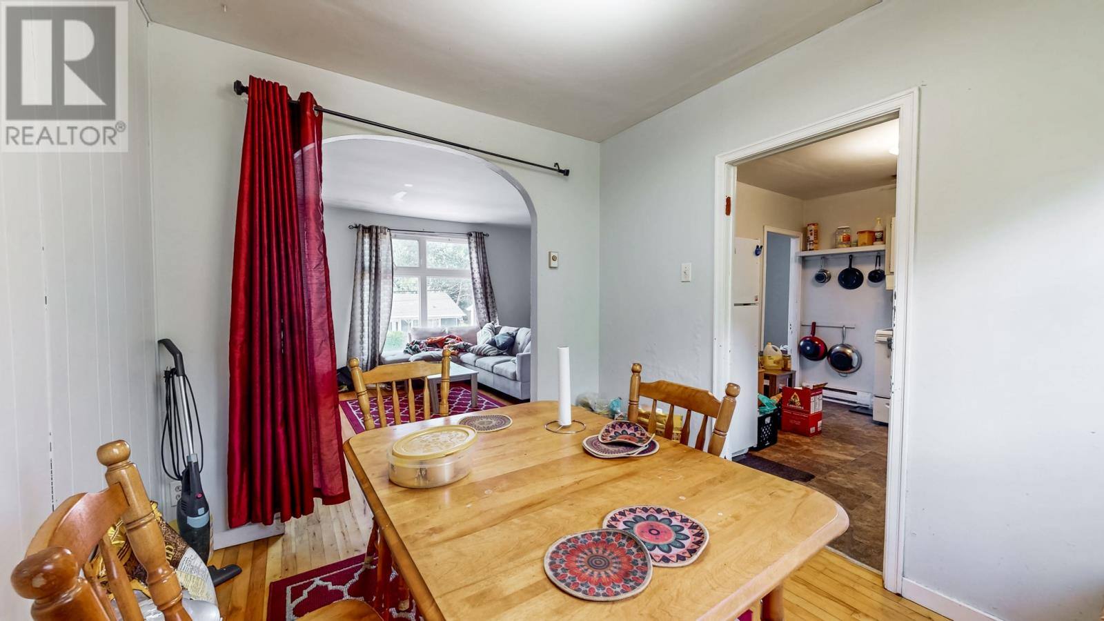 309 Freshwater Road, photo 16 of 24