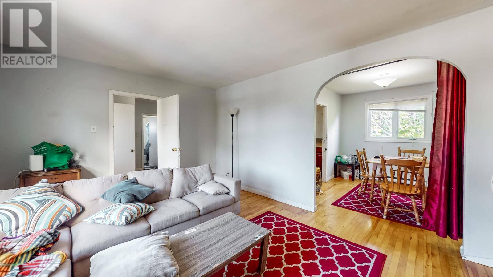 309 Freshwater Road, photo 6 of 24