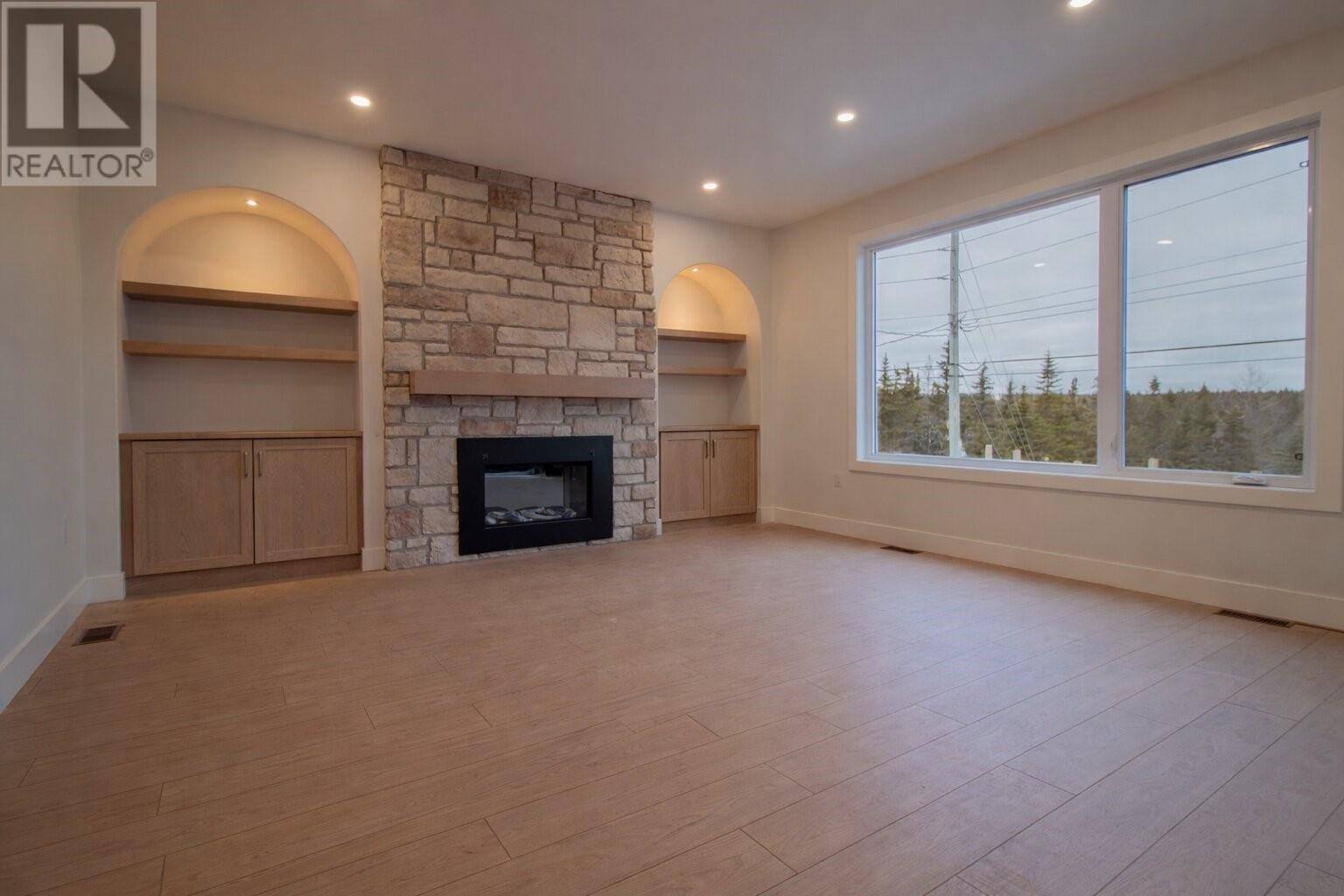 216 Cheeseman Drive, photo 4 of 18