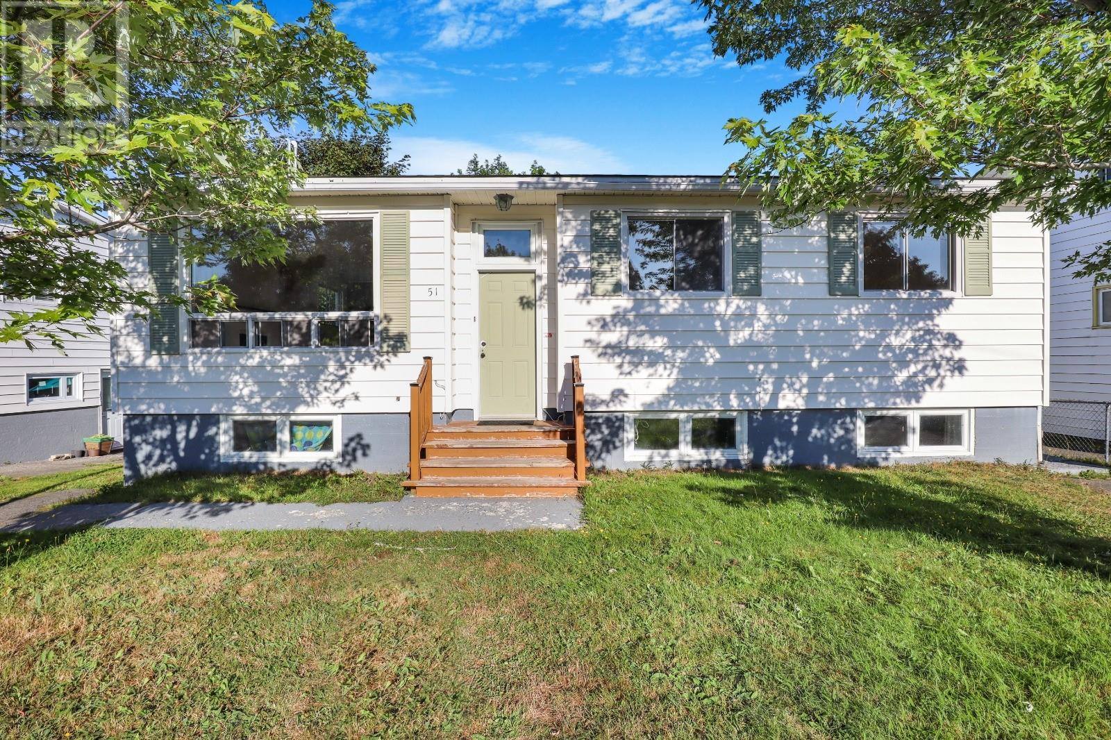 51 Fox Avenue, photo 1 of 27