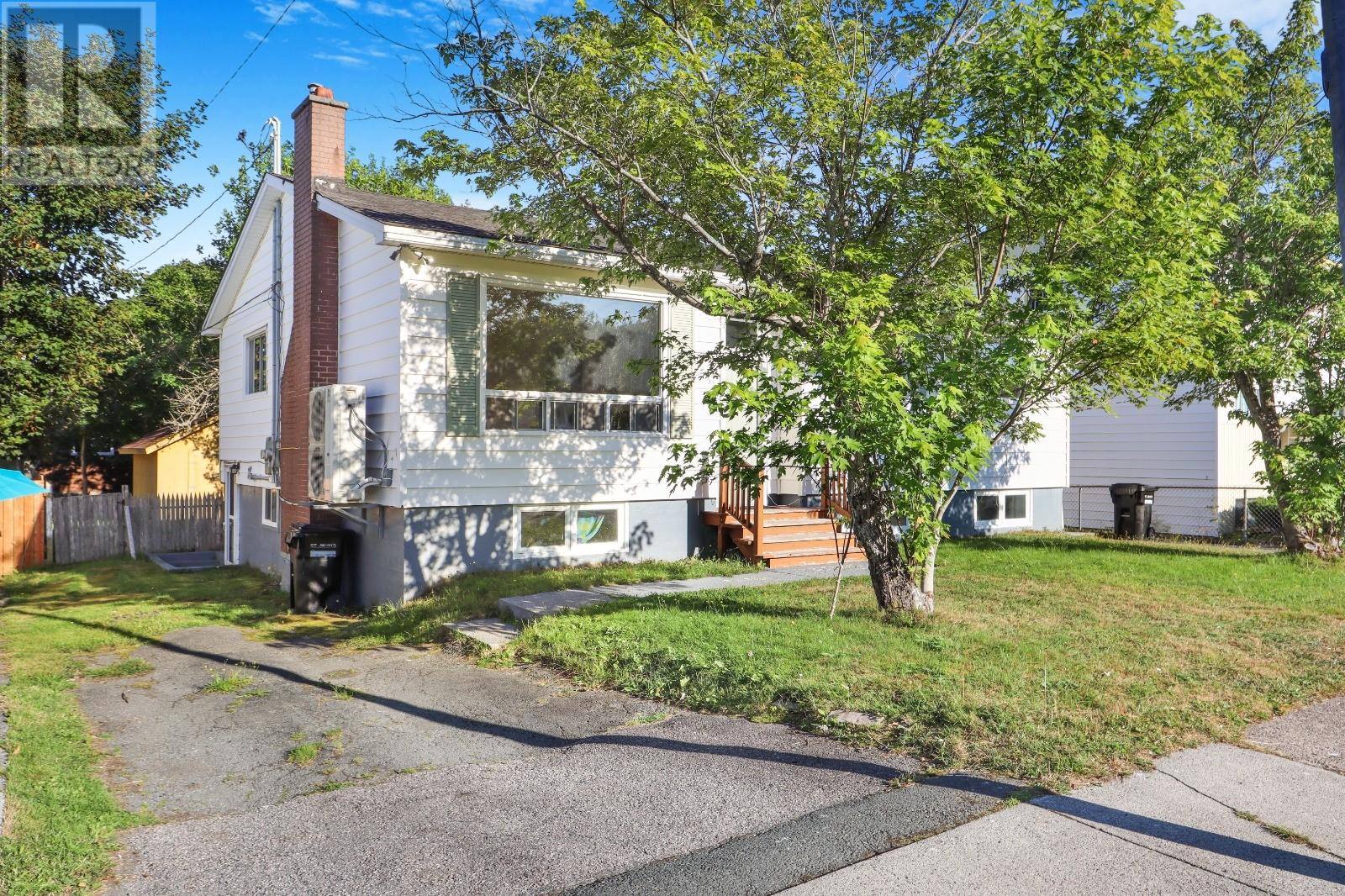 51 Fox Avenue, photo 2 of 27
