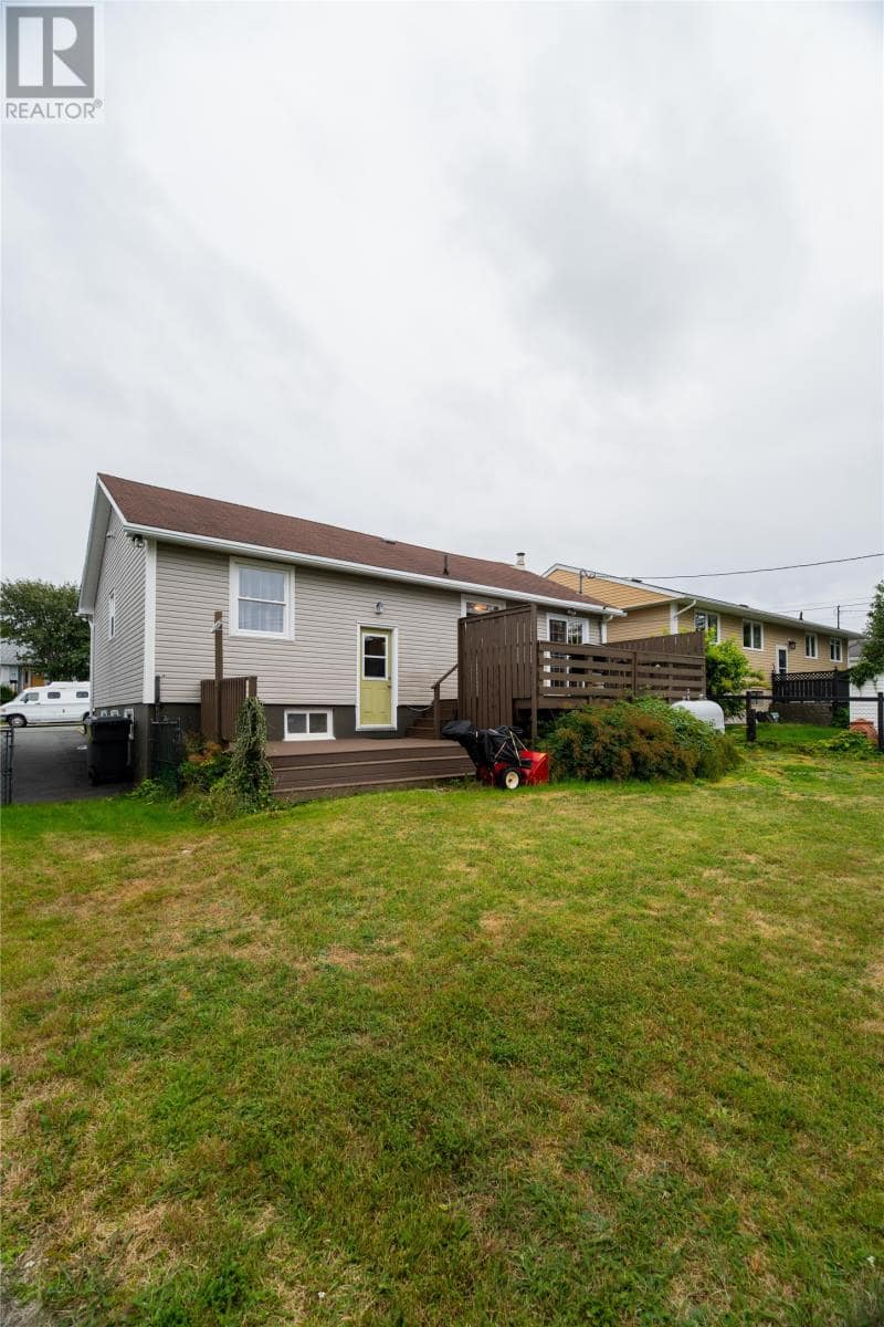 36 St Andrews Avenue, photo 27 of 28