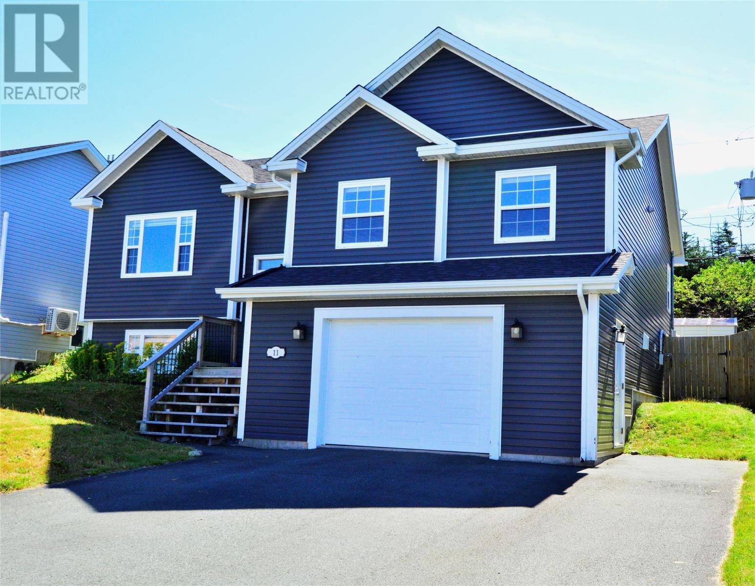 11 Logan Street, photo 2 of 39