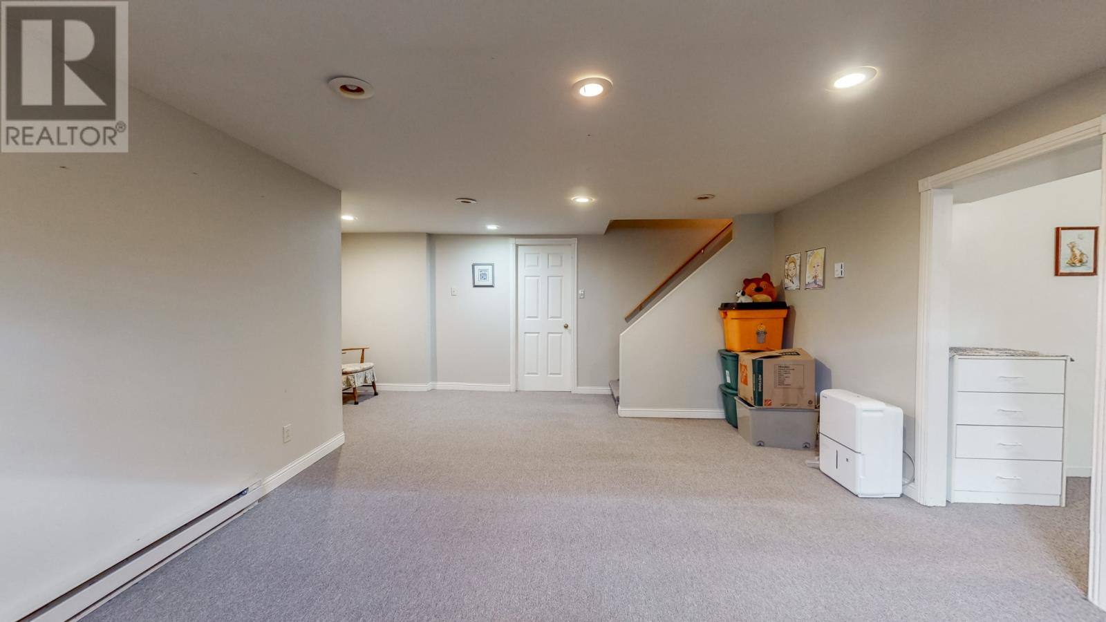 32 Halley Drive, photo 37 of 46