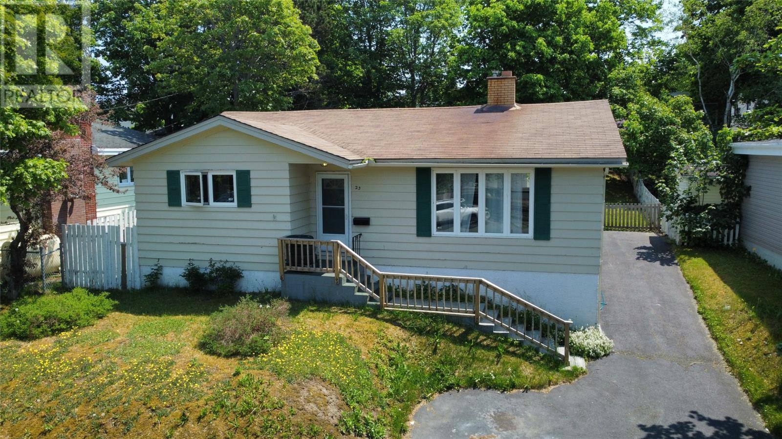 23 Diana Road, photo 1 of 21