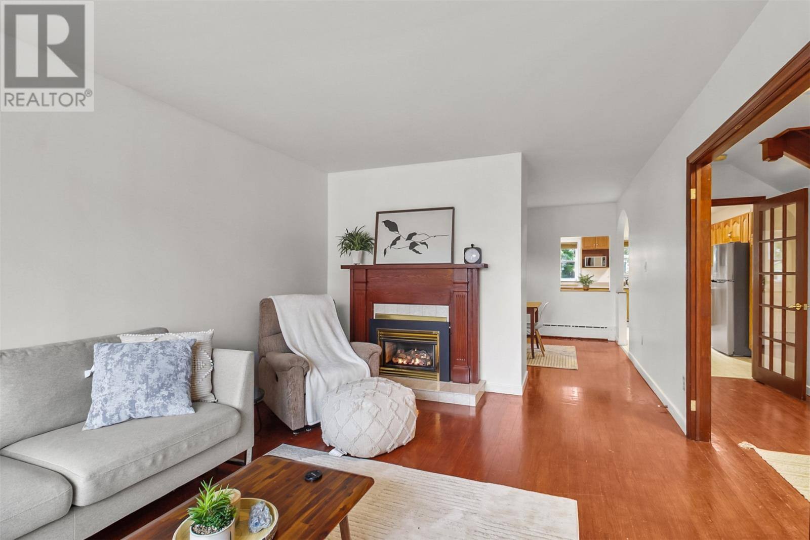 39 Morris Avenue, photo 12 of 28