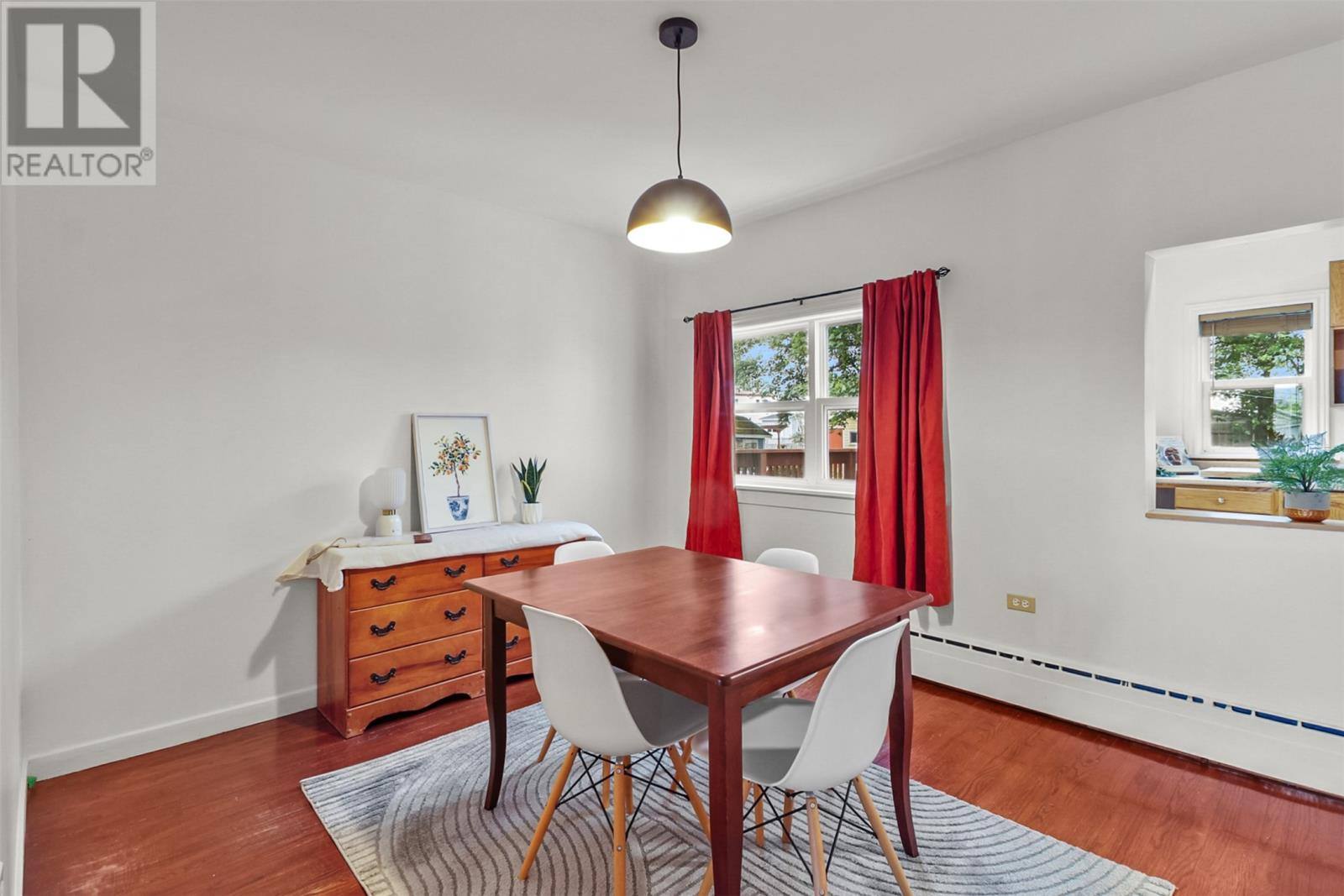 39 Morris Avenue, photo 13 of 28