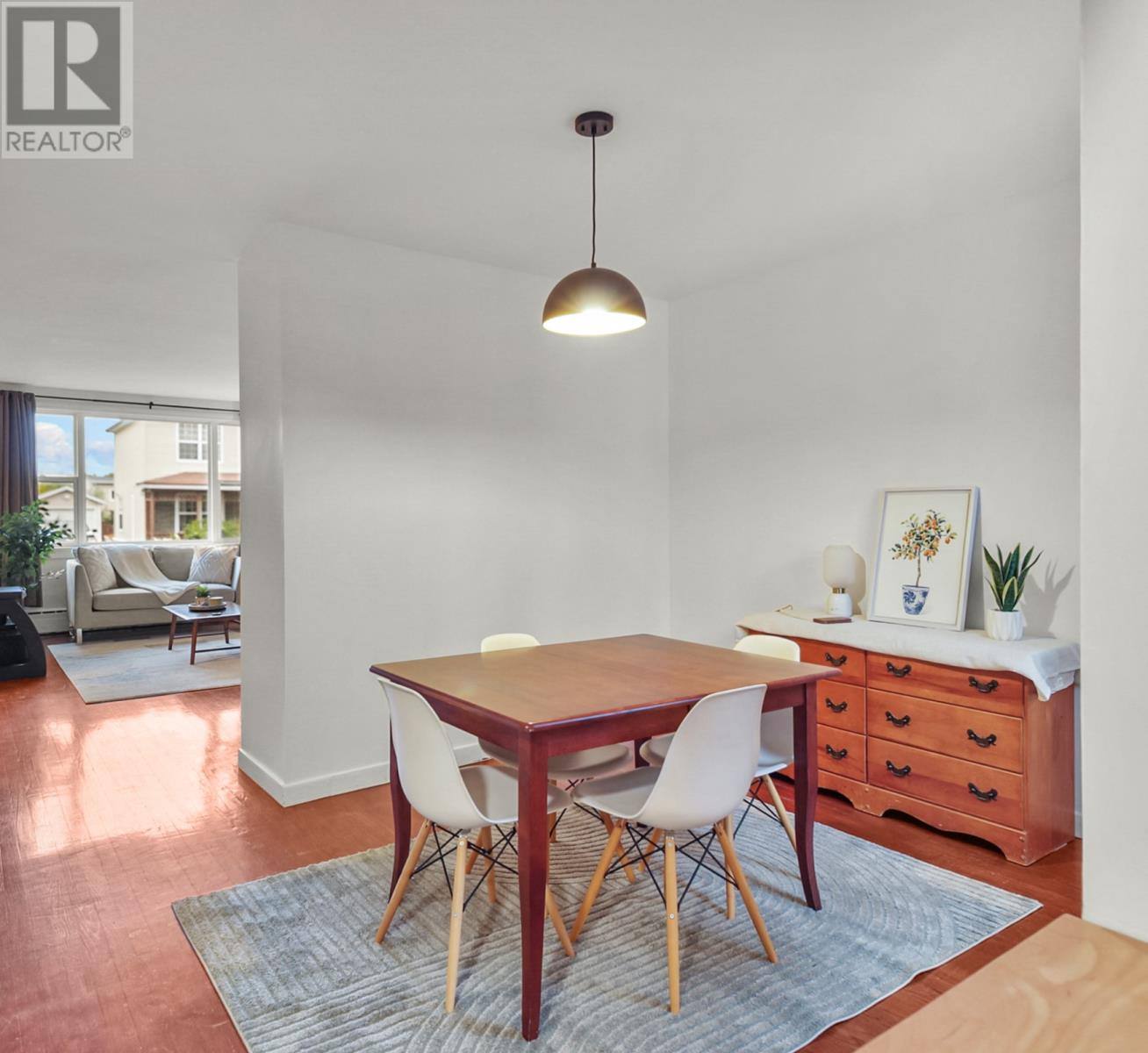 39 Morris Avenue, photo 14 of 28