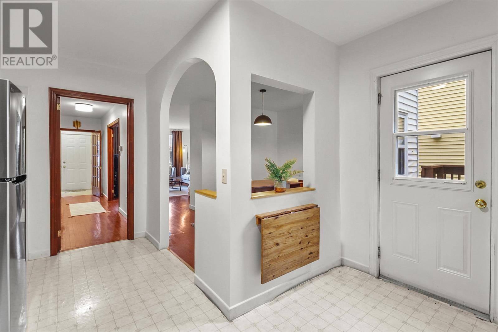 39 Morris Avenue, photo 16 of 28