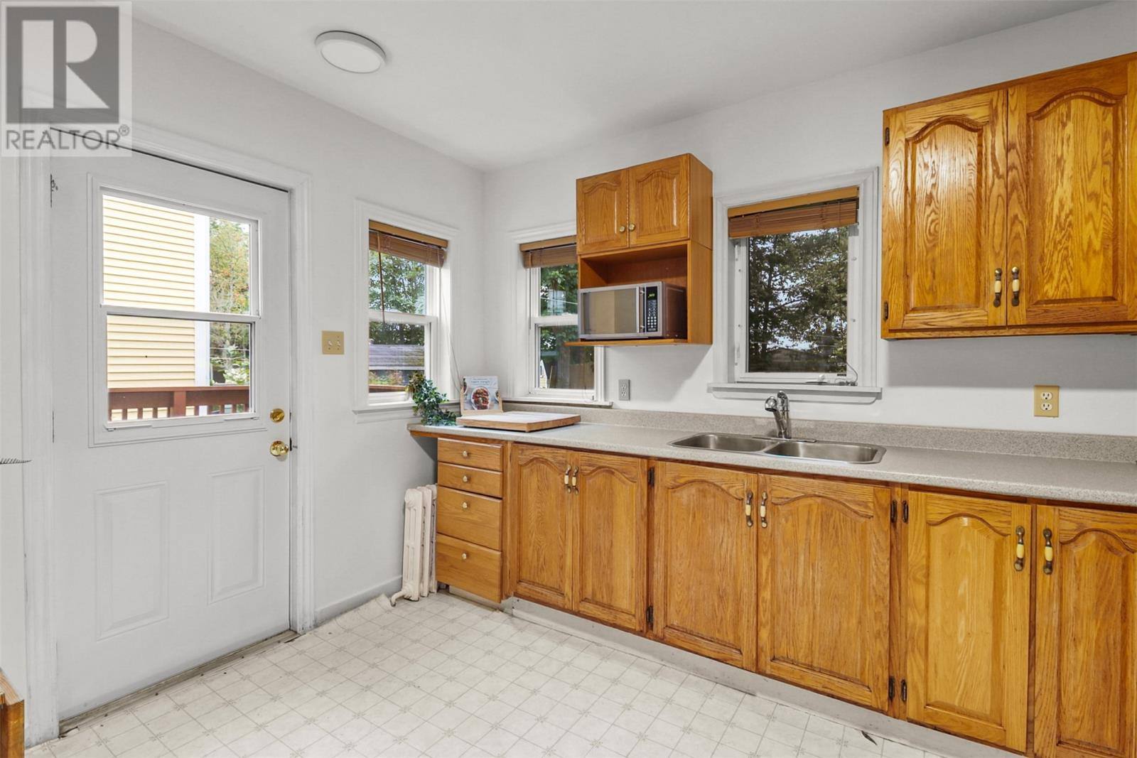 39 Morris Avenue, photo 19 of 28