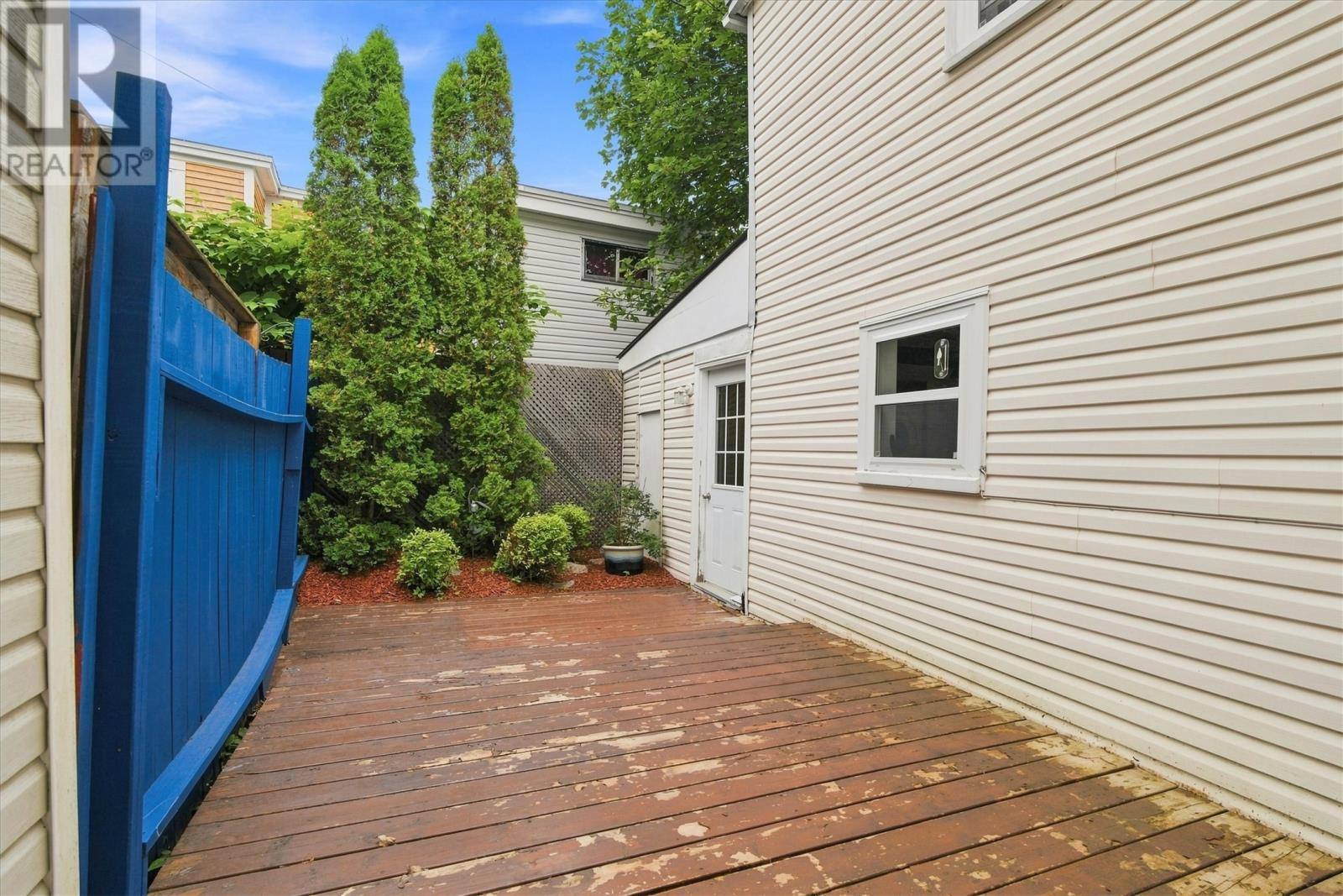64 Brazil Street, photo 17 of 22