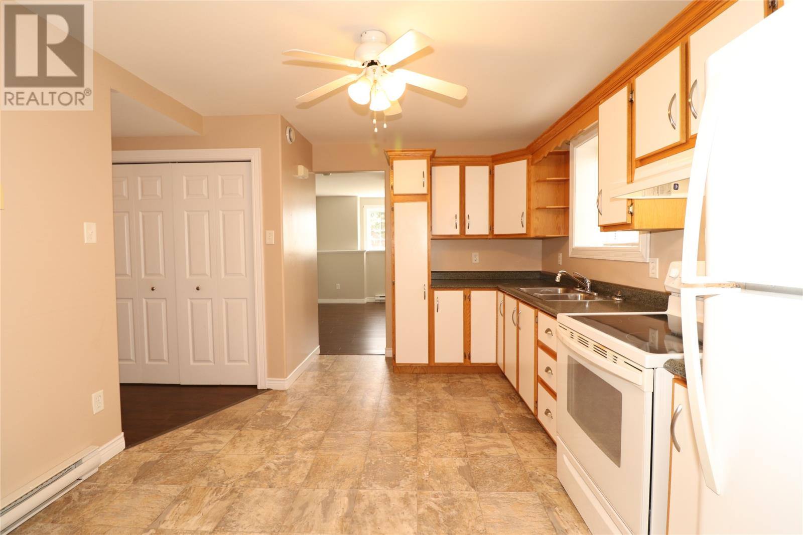 21 Palmerston Drive, photo 14 of 27
