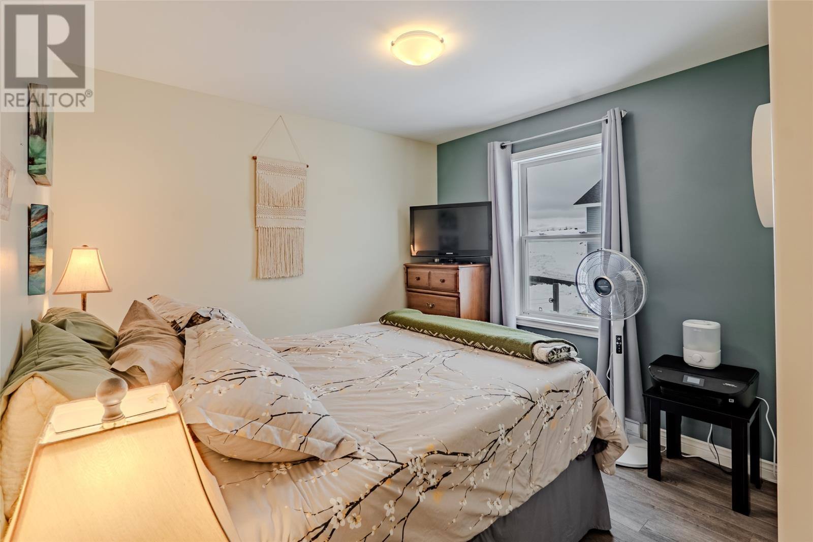 16 Foxglove Street, photo 18 of 26