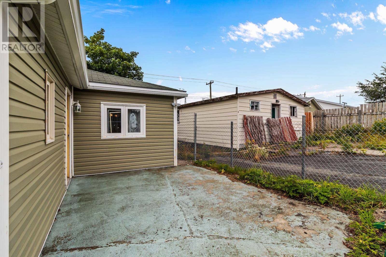 464 Empire Avenue, photo 20 of 22