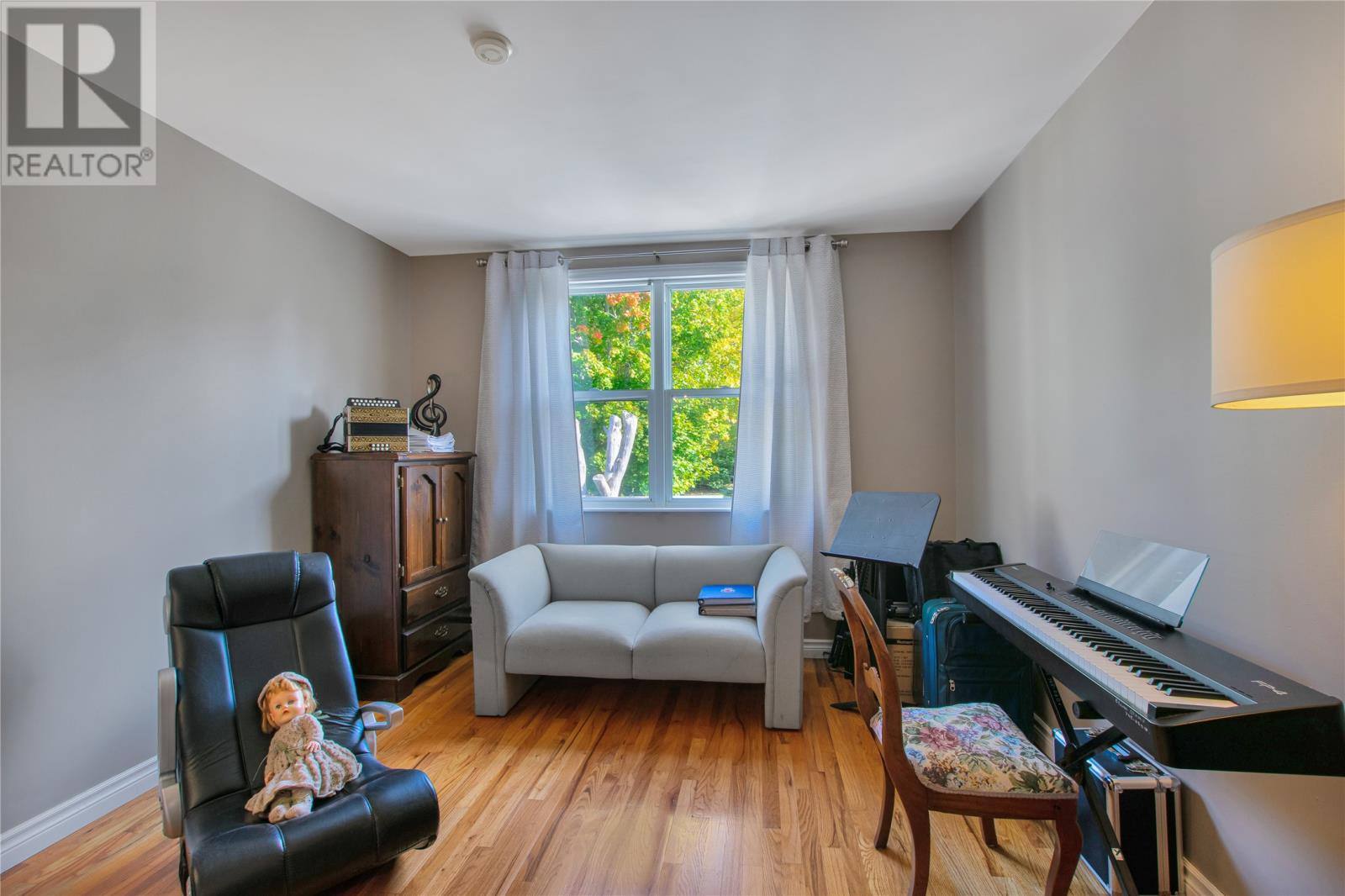 148 Portugal Cove Road, photo 32 of 43