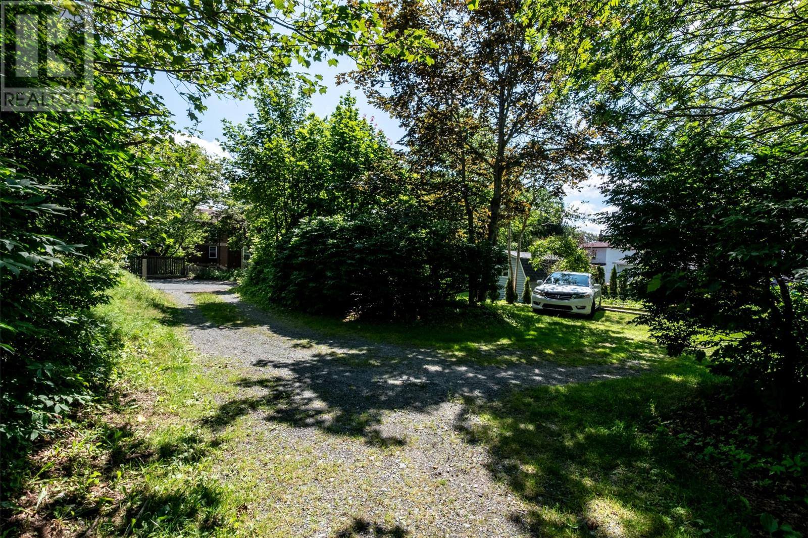 148 Portugal Cove Road, photo 35 of 43