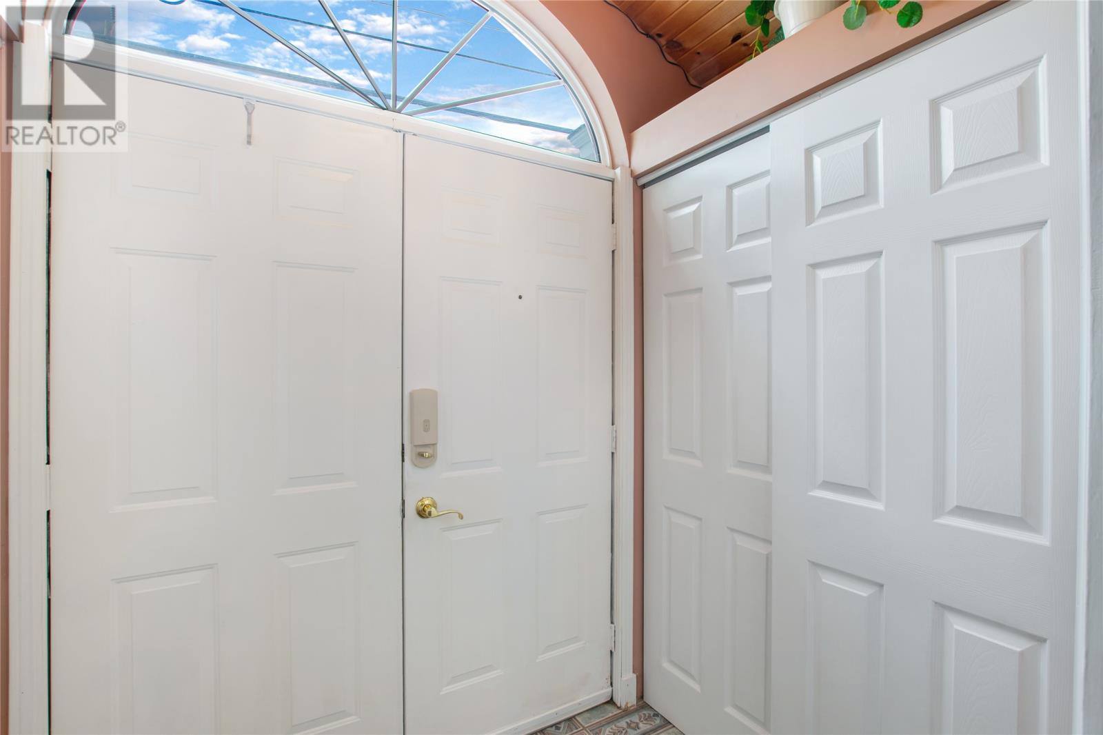 148 Portugal Cove Road, photo 6 of 43