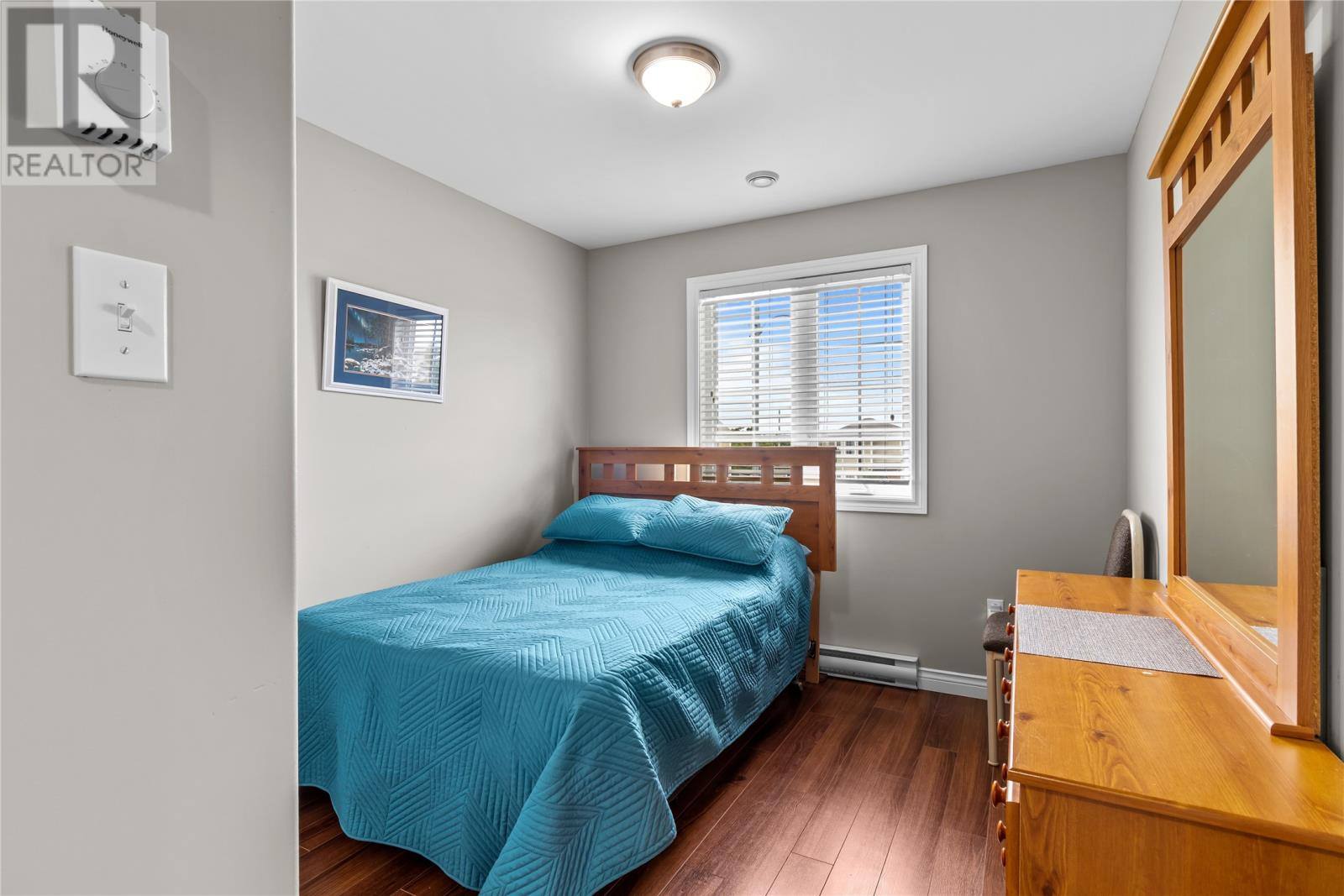 127 Hibbs Road, photo 14 of 38