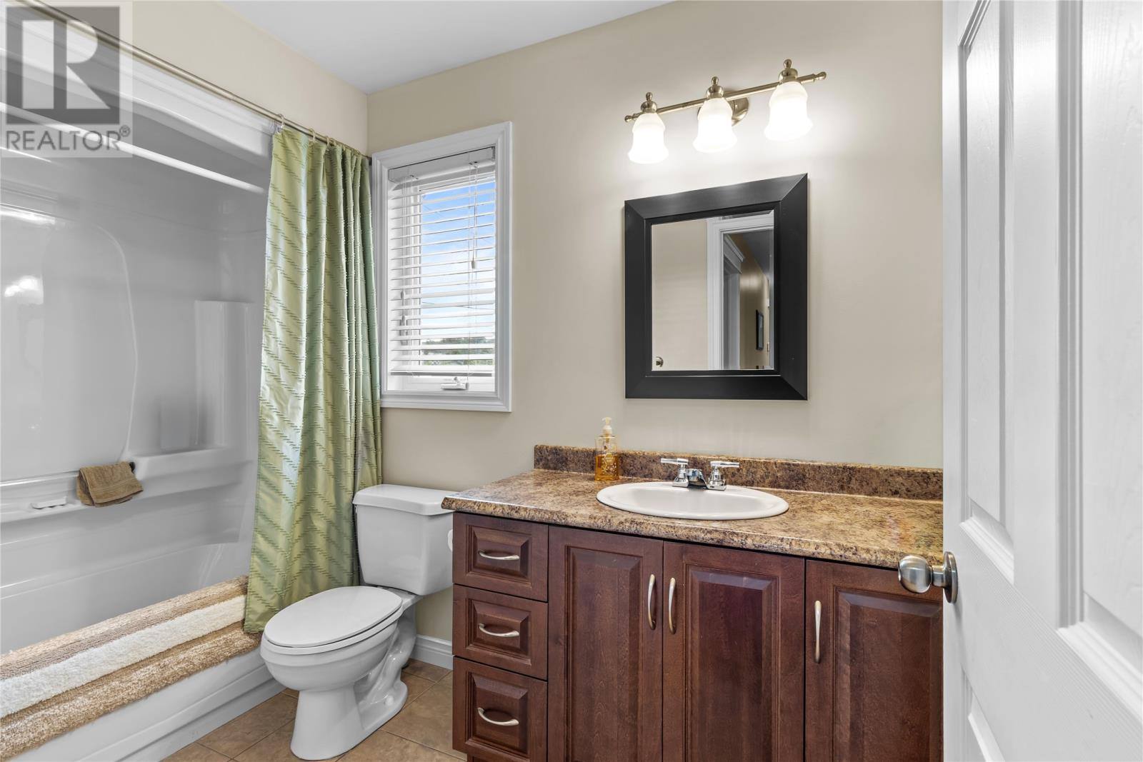 127 Hibbs Road, photo 15 of 38