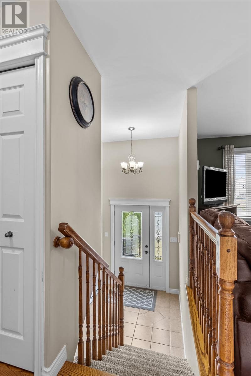 127 Hibbs Road, photo 3 of 38