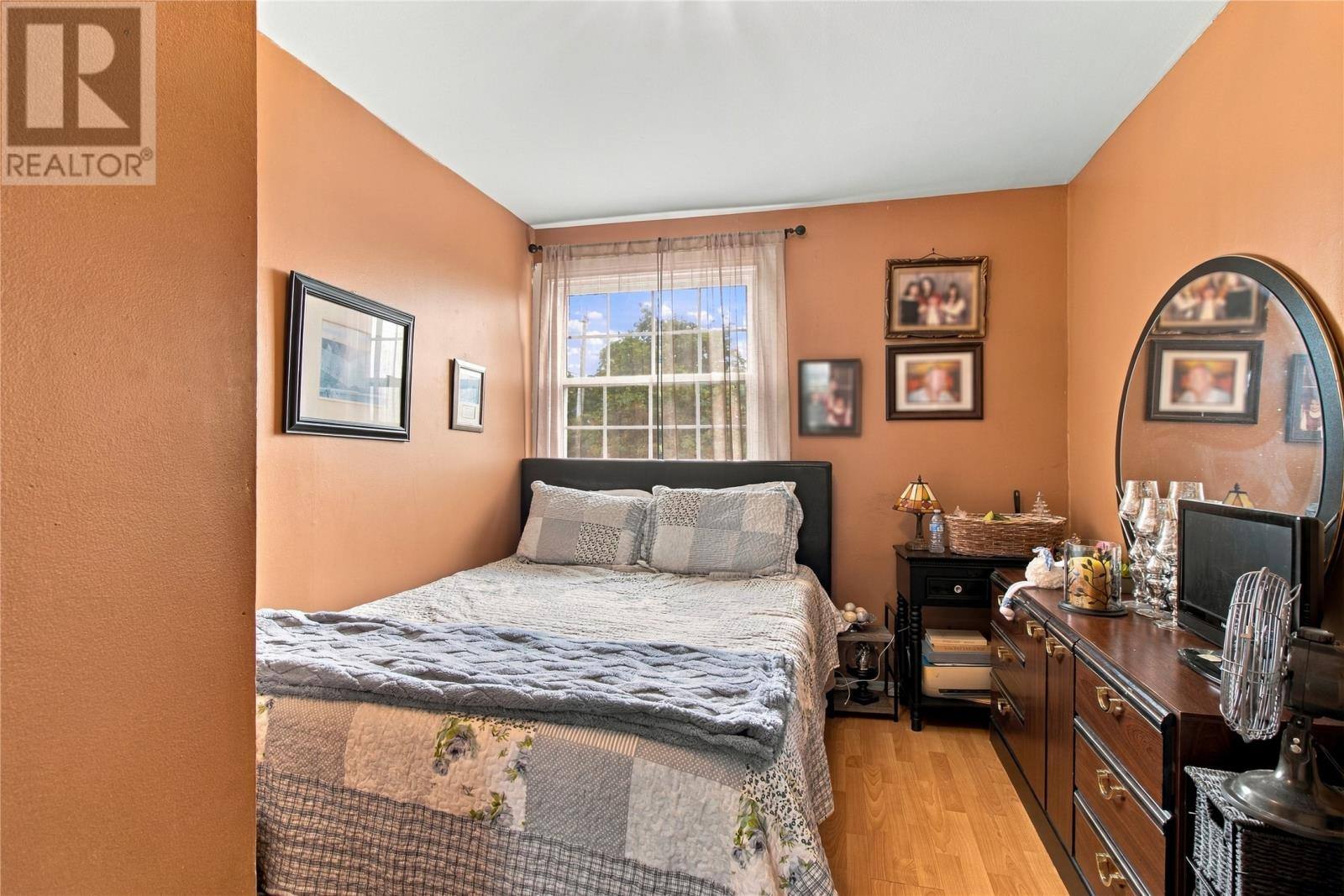 23A Chapman Crescent, photo 12 of 21