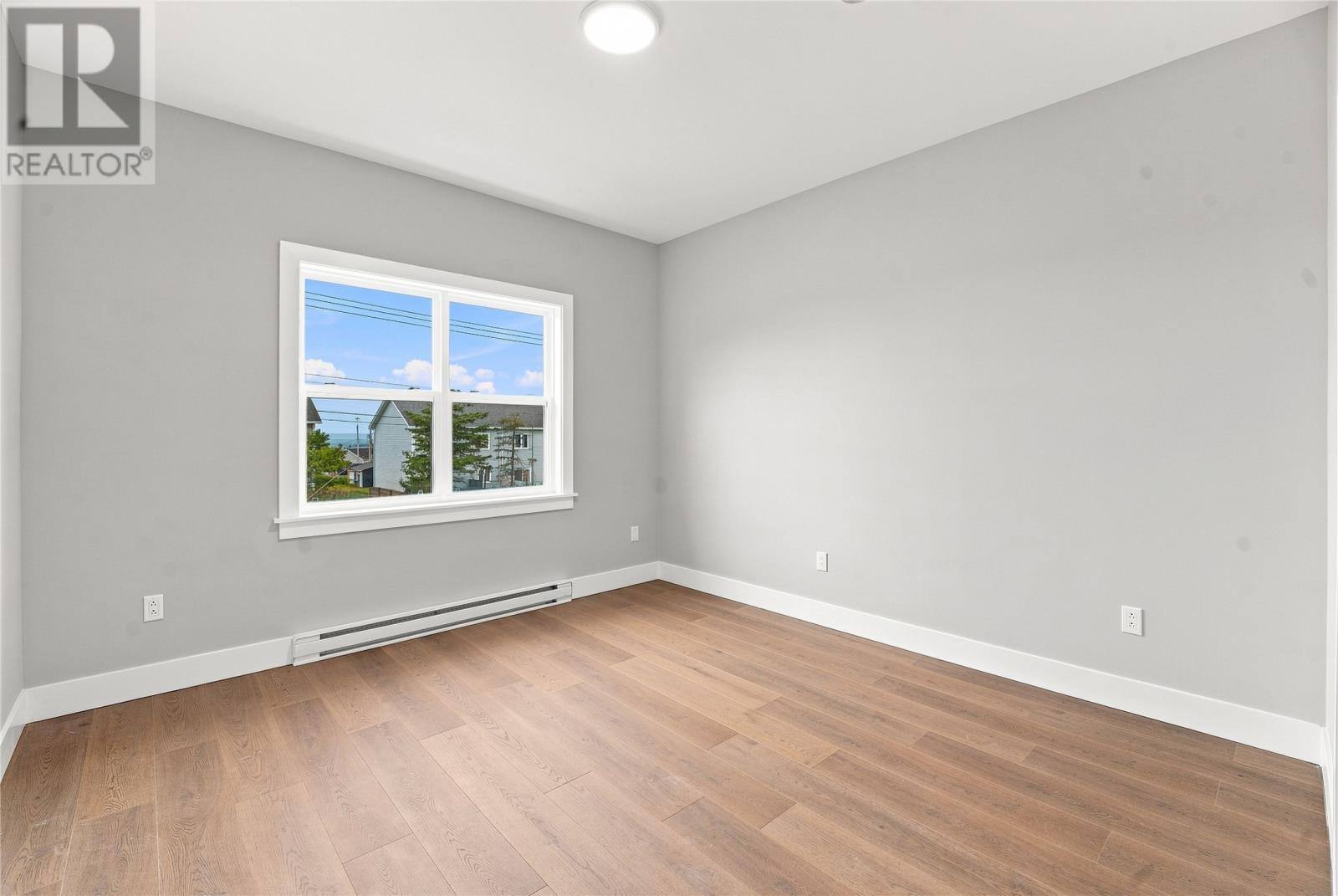 28 Tulip Ridge Boulevard, photo 11 of 16