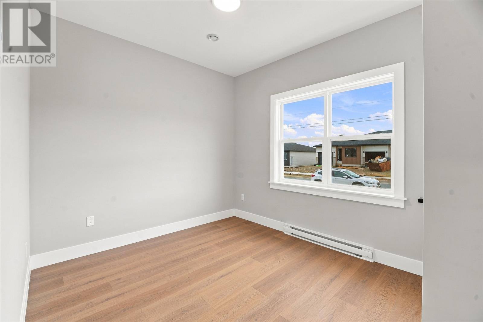 28 Tulip Ridge Boulevard, photo 6 of 16