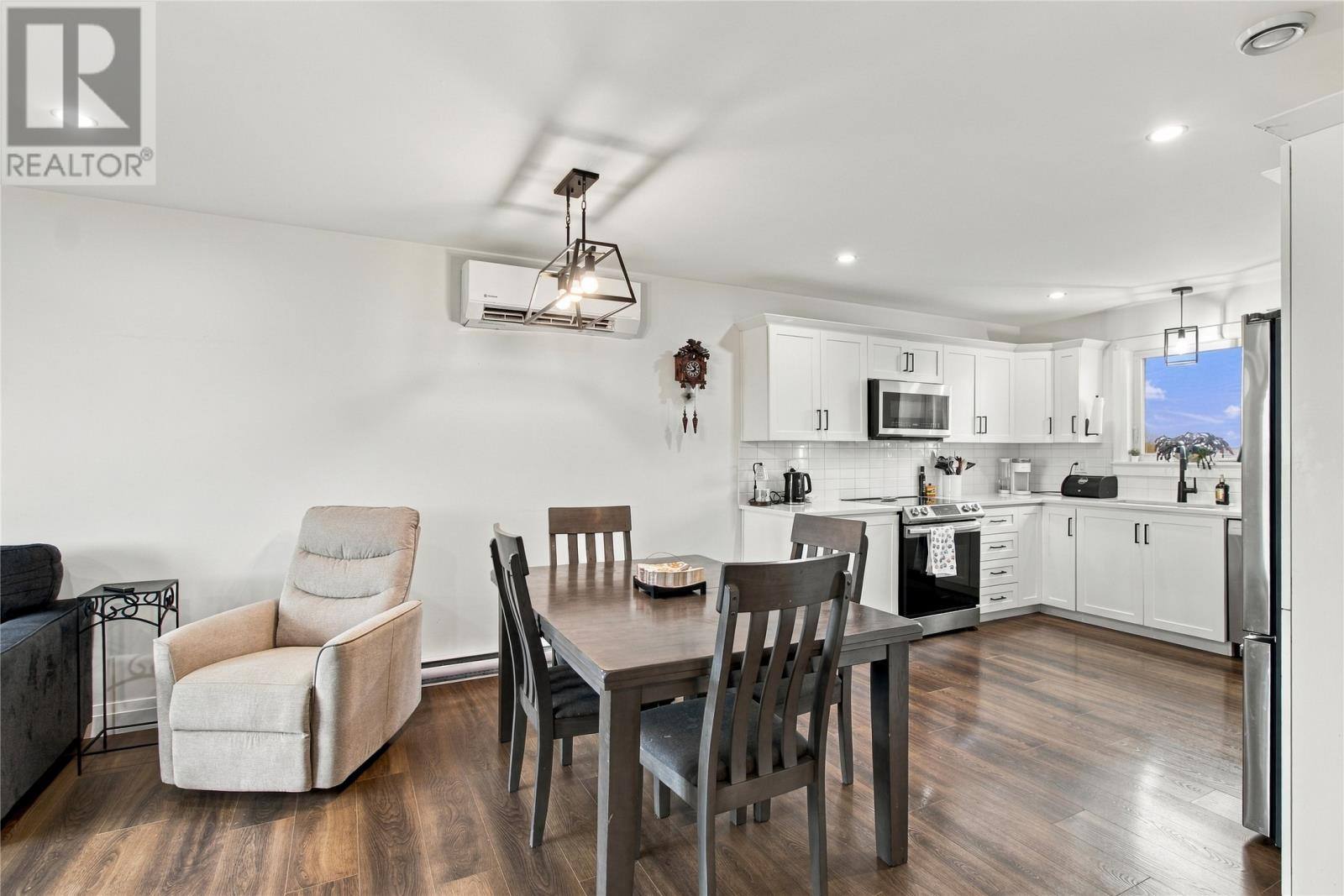 436 Seal Cove Road, photo 7 of 50