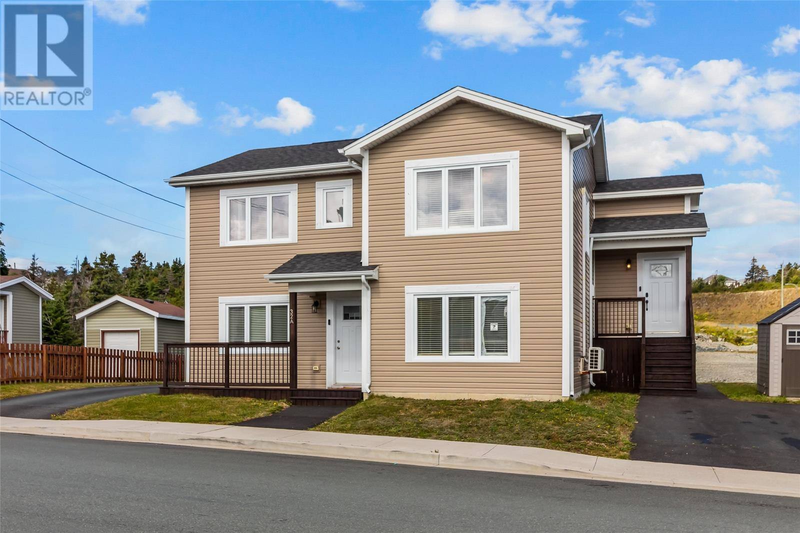 32 Hunts Lane, photo 1 of 30