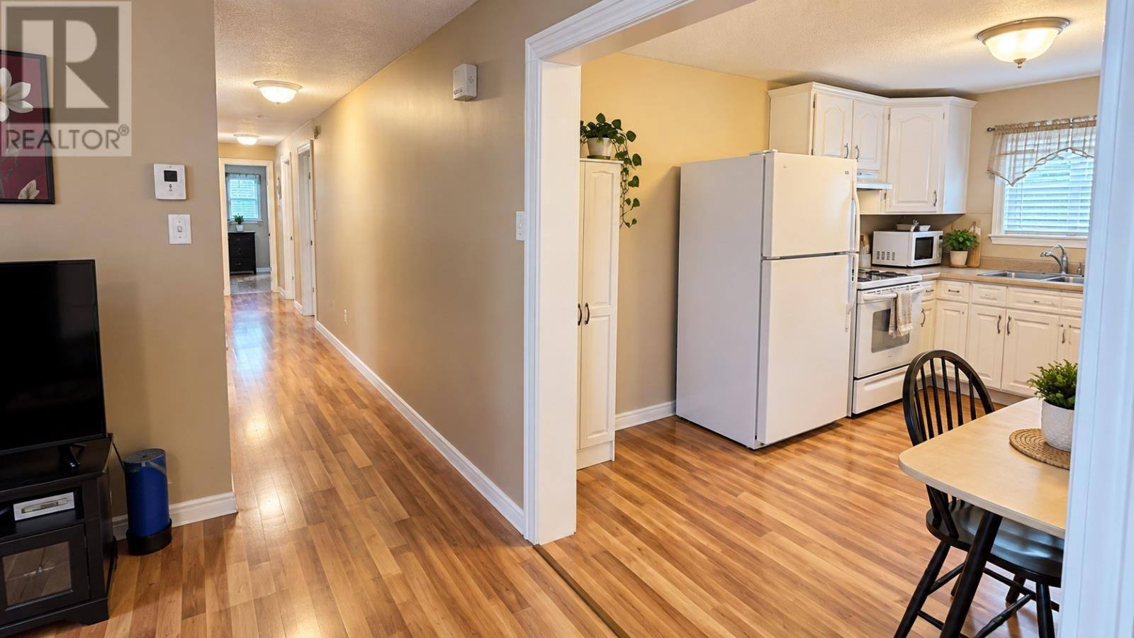 507 Newfoundland Drive, photo 20 of 23