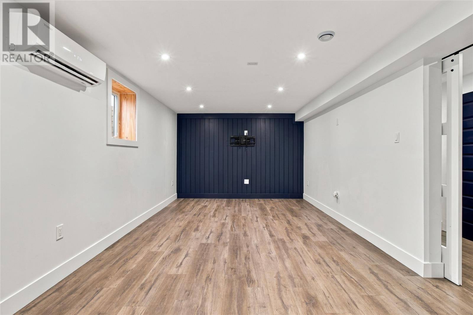 64 Magee Drive, photo 27 of 45