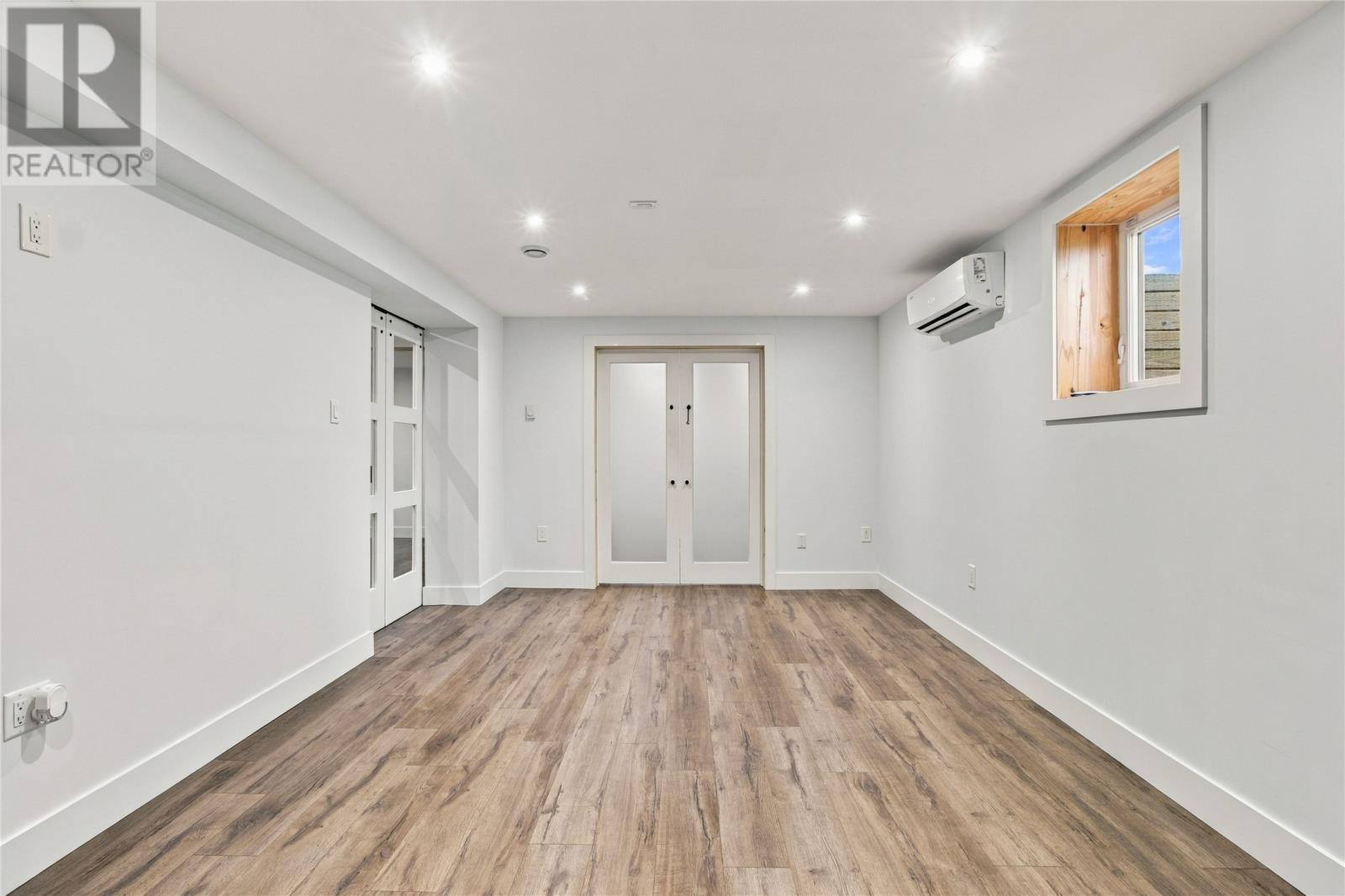 64 Magee Drive, photo 29 of 45