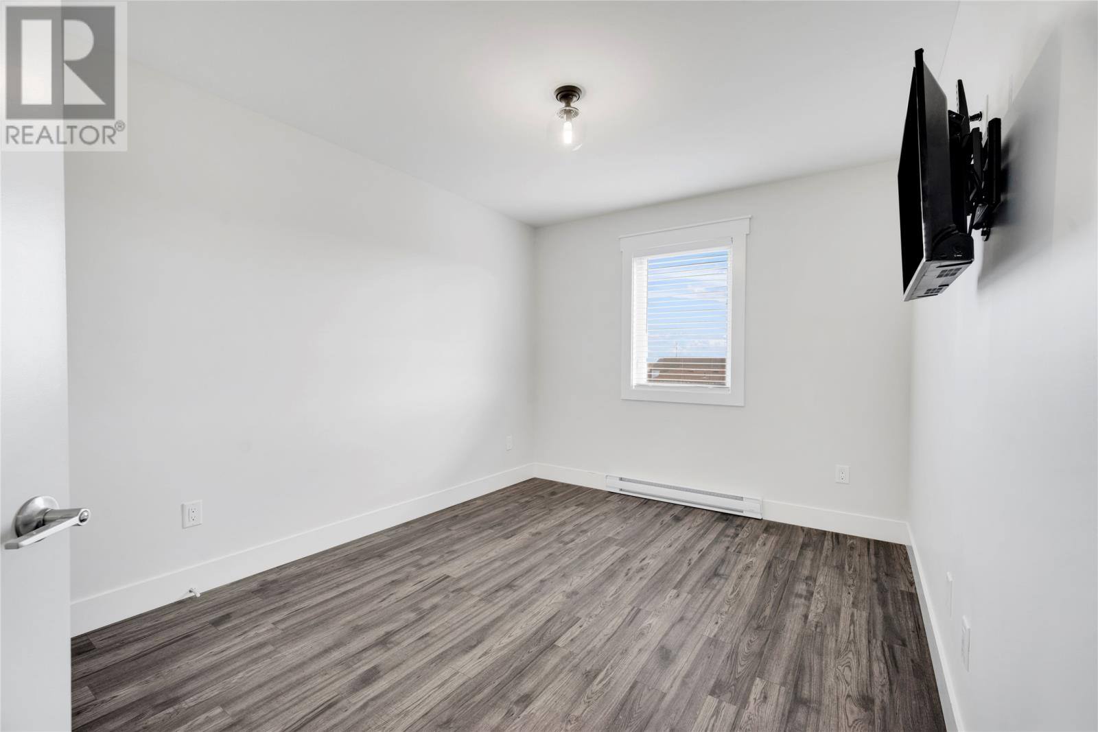 46 Henry Larsen Street, photo 18 of 39