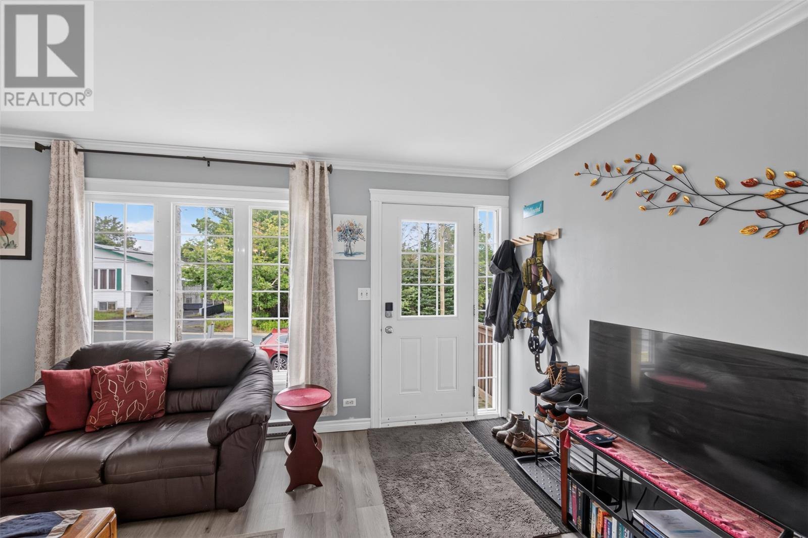 3 Glendale Avenue, photo 6 of 33