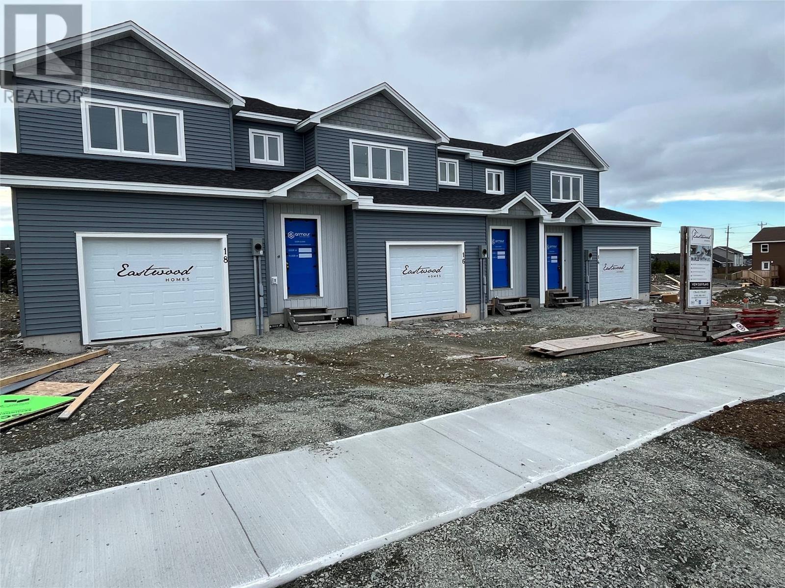 16 Tulip Ridge, photo 2 of 5