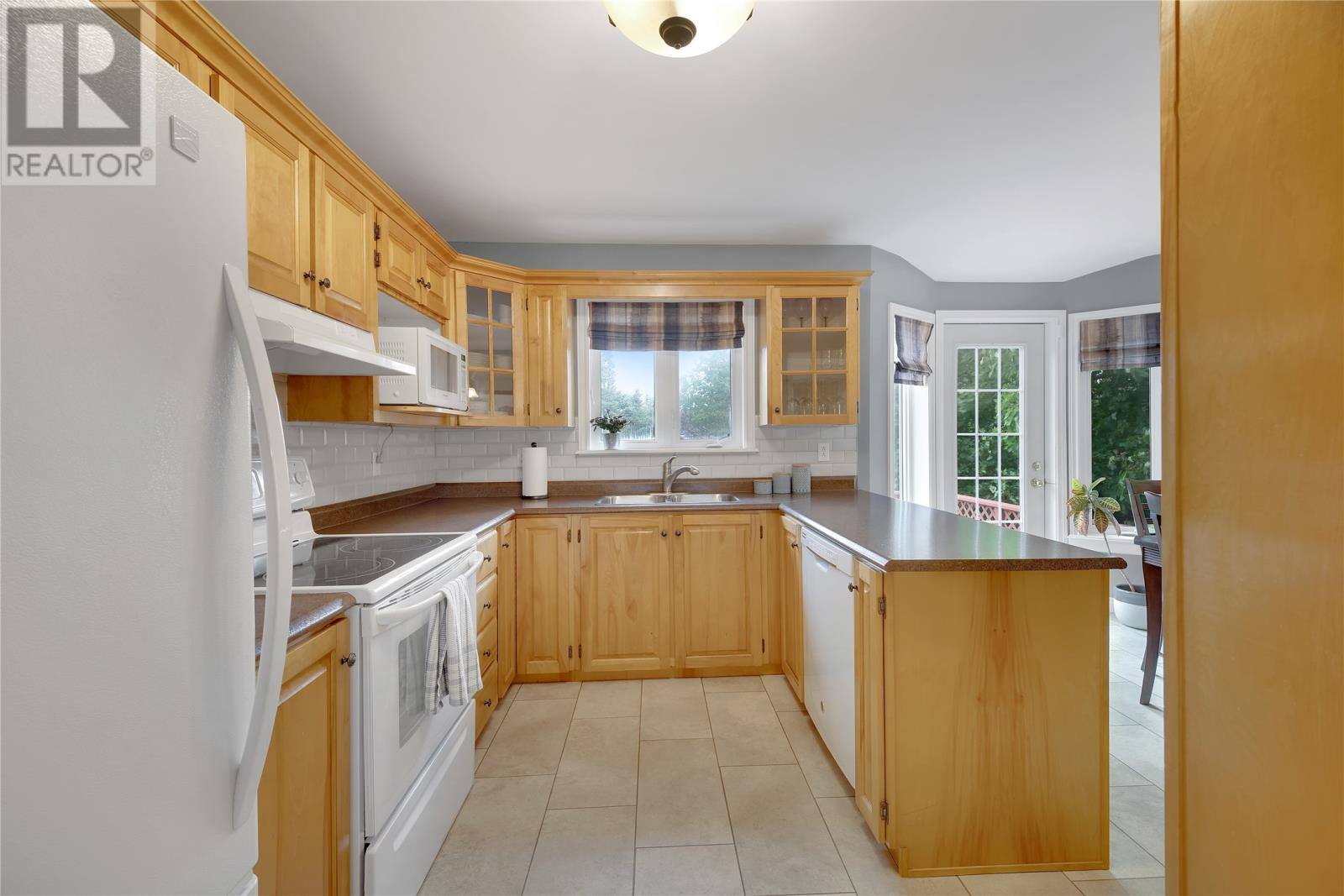 188 Old Petty Harbour Road, photo 10 of 33