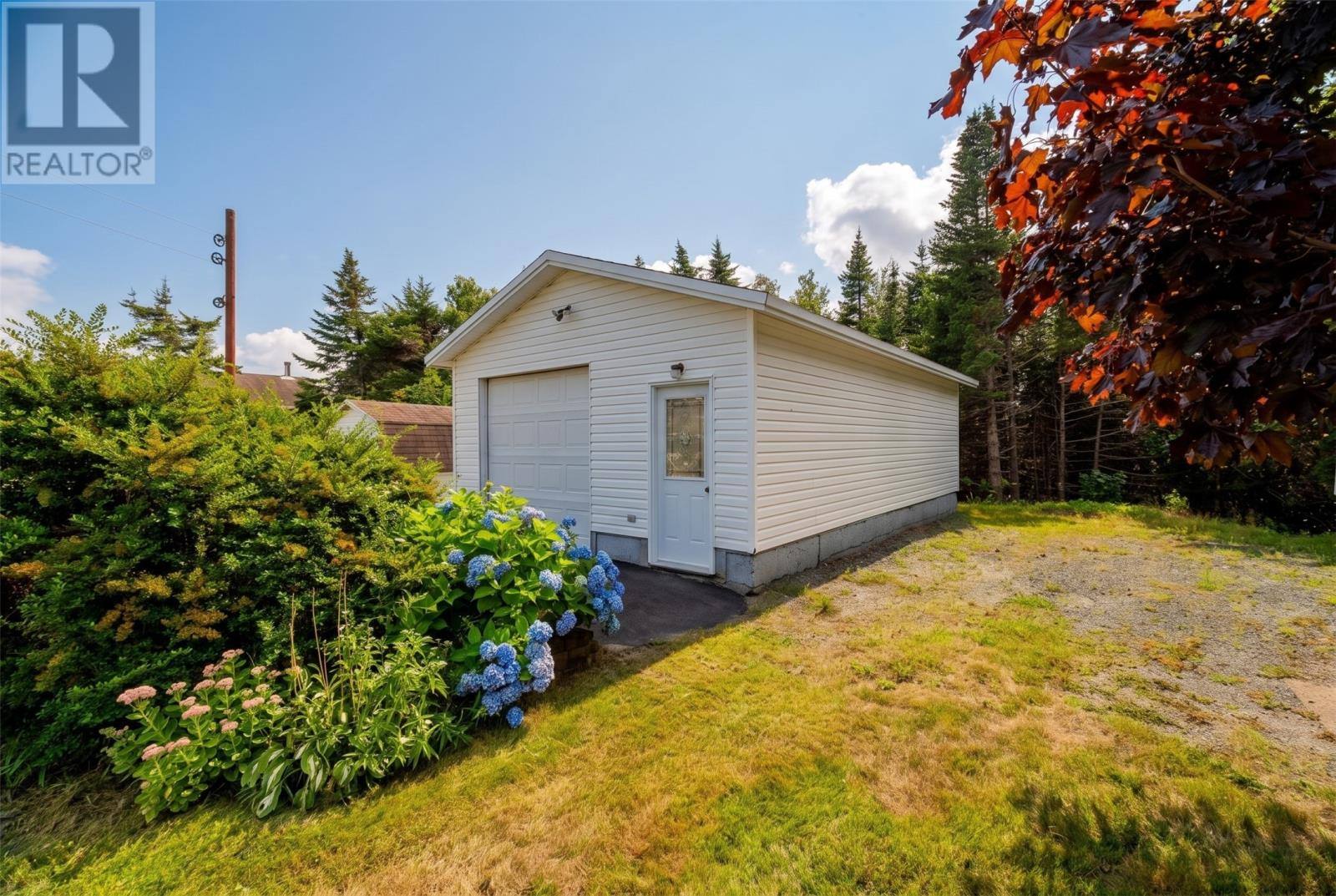 188 Old Petty Harbour Road, photo 25 of 33