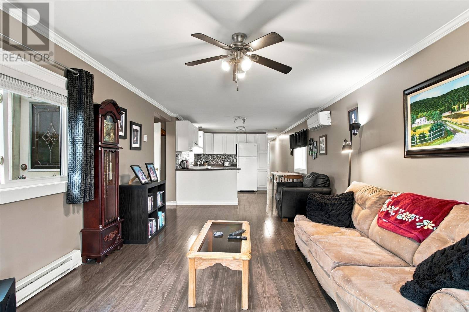 4 Cedar Drive, photo 6 of 19