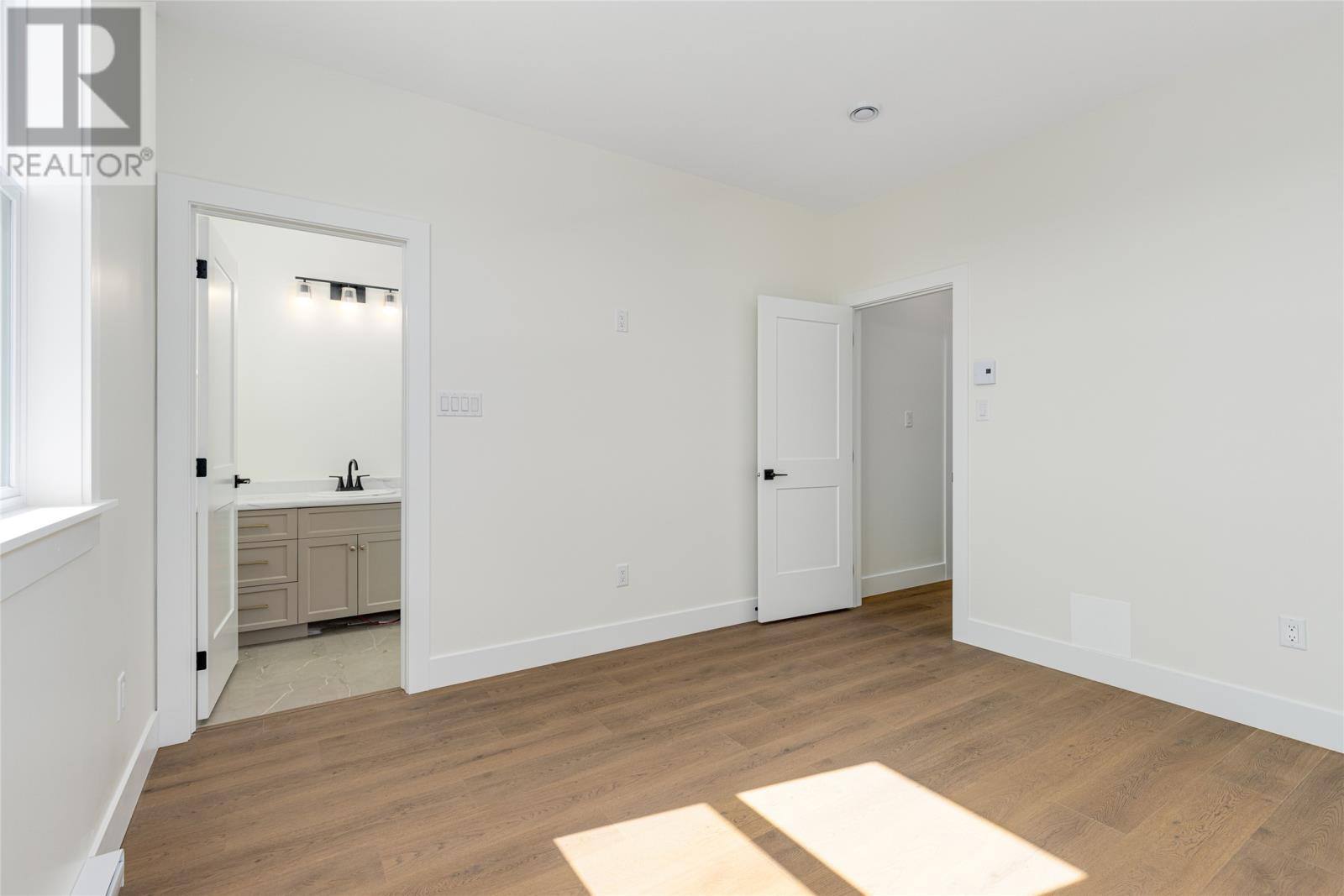 101 Trenton Drive, photo 9 of 20