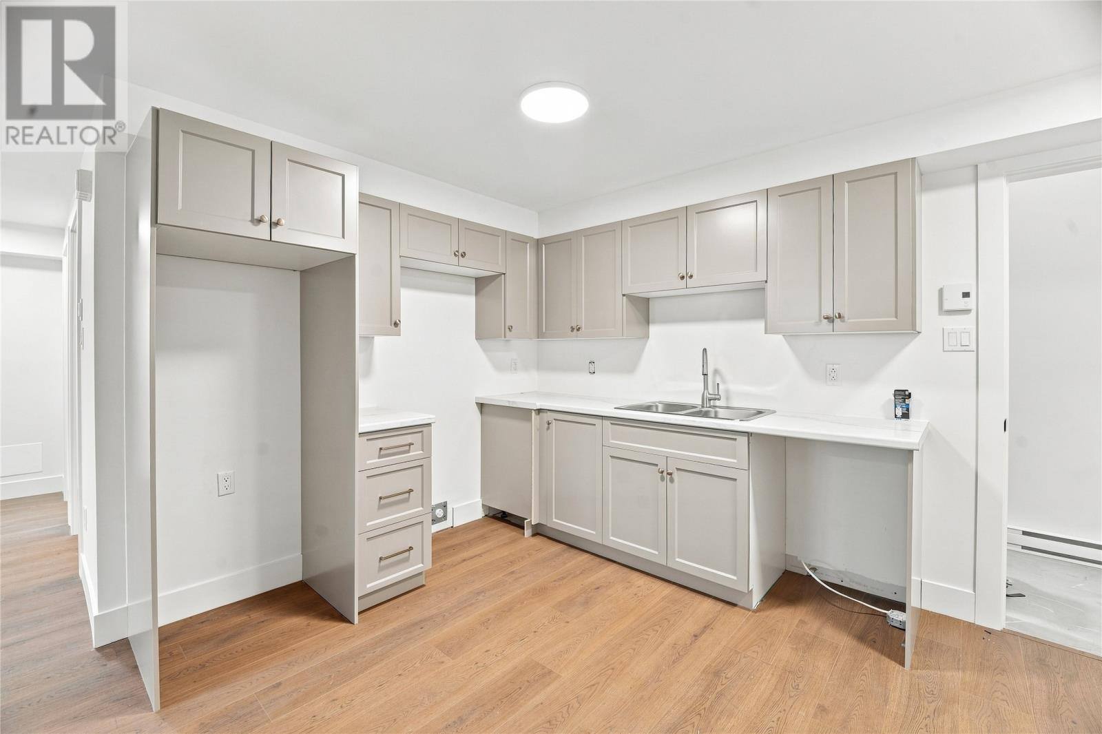 102 Trenton Drive, photo 24 of 30