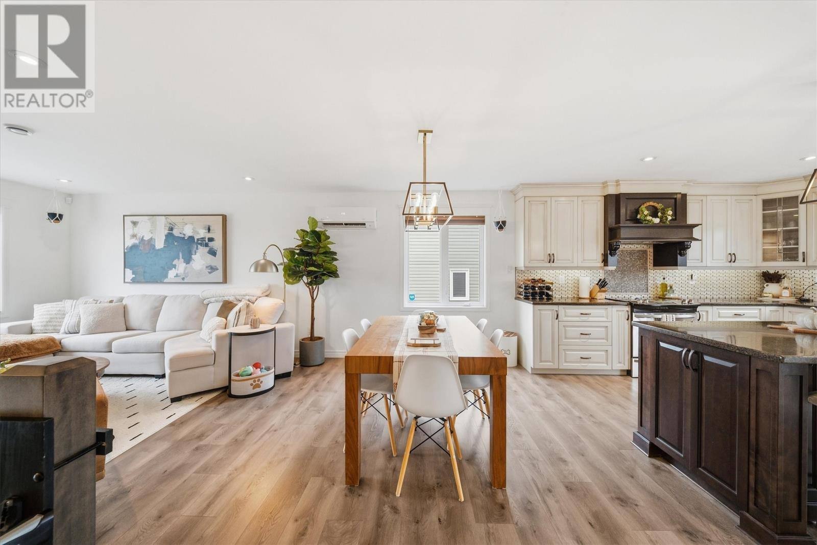 91 Ladysmith Drive, photo 9 of 42