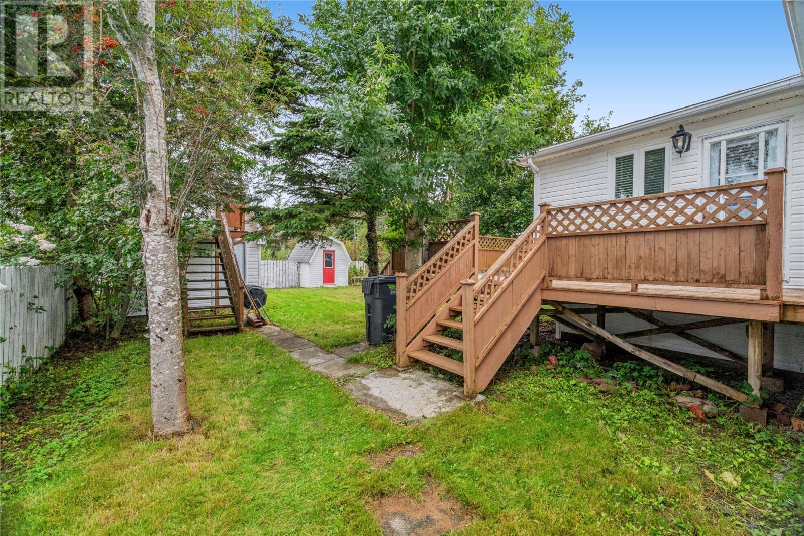36 Elizabeth Drive, photo 19 of 25
