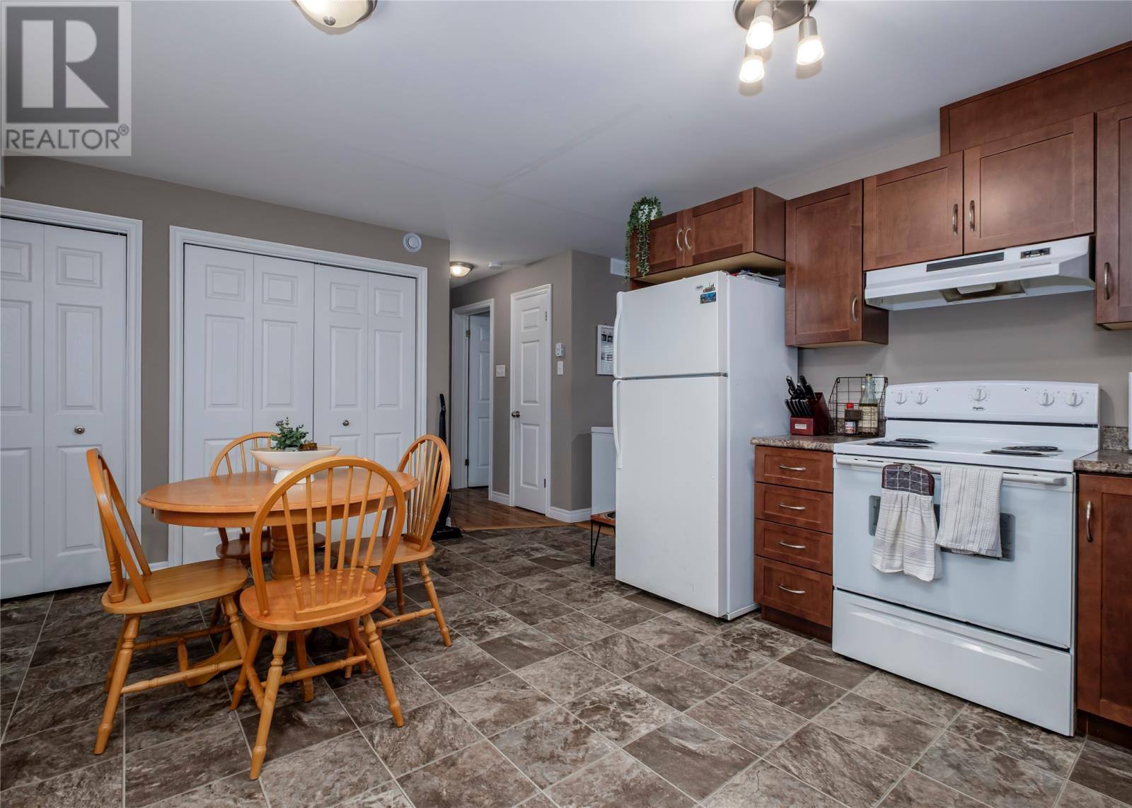 2 Otter Drive, photo 15 of 21