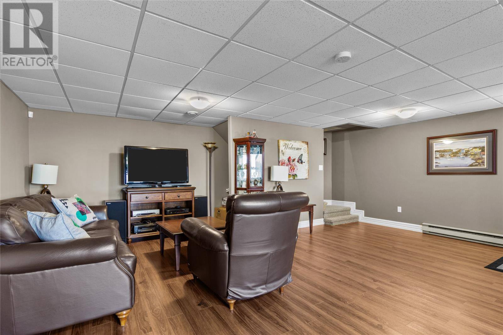 45 Kestrel Drive, photo 28 of 50