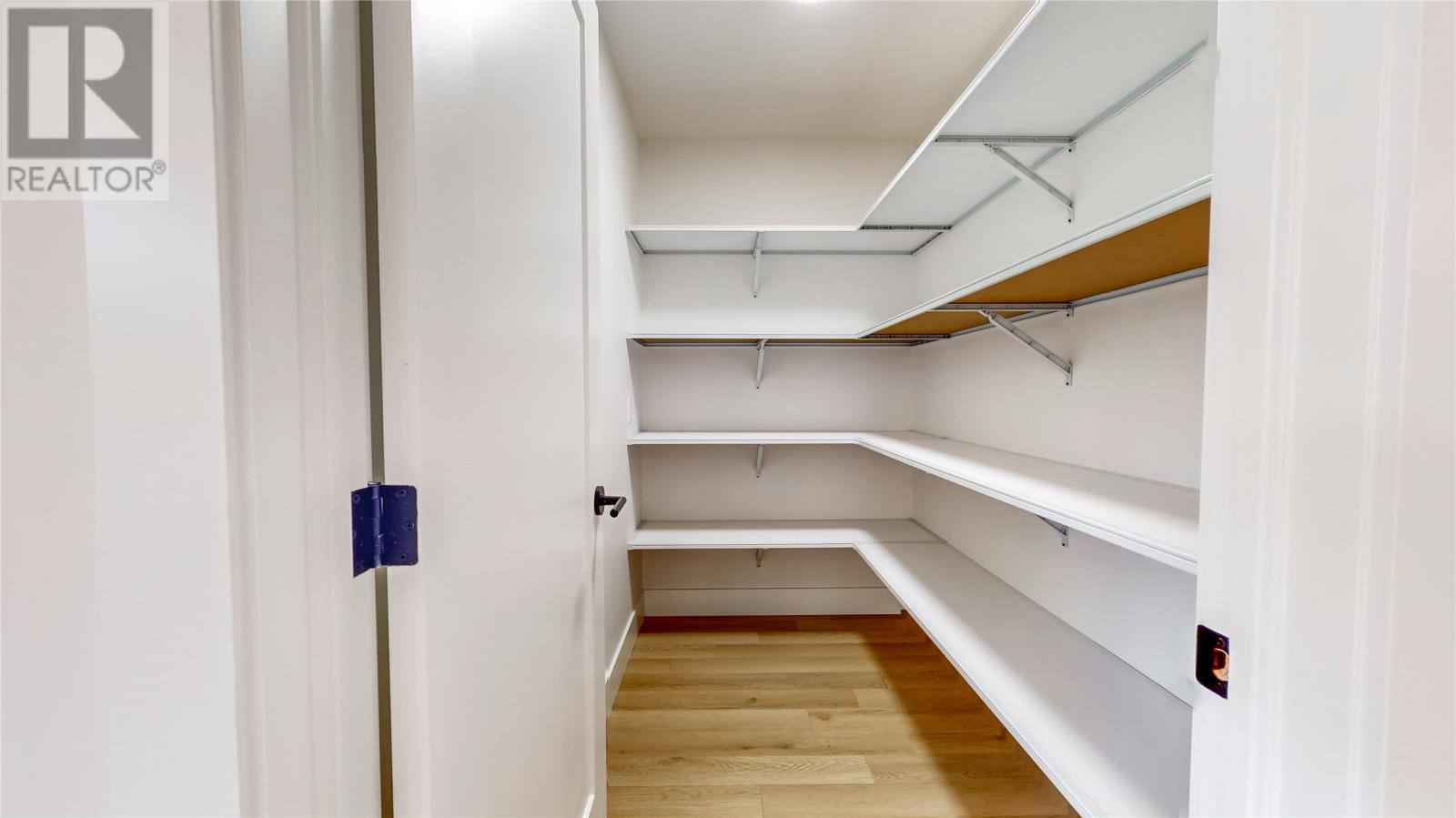 8 Walnut Street, photo 15 of 24